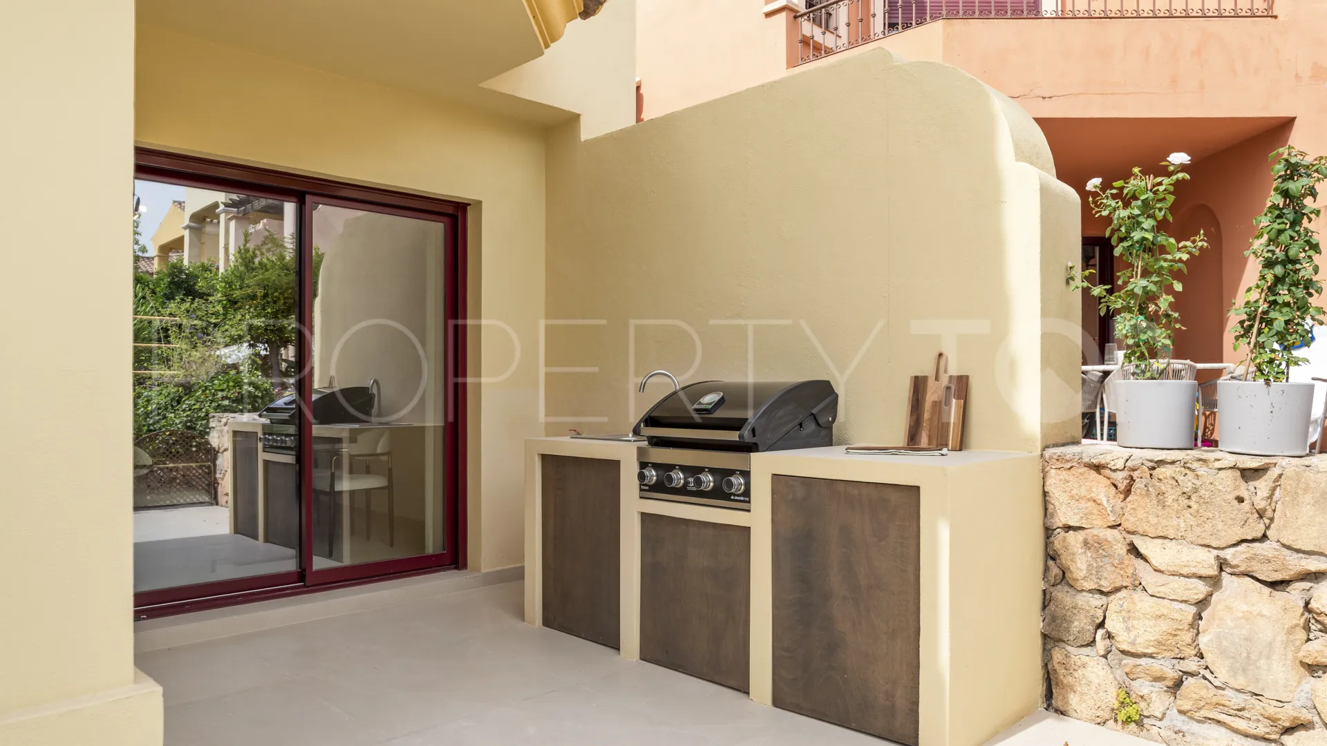Pareado de 4 dormitorios en venta en Jardines de las Lomas