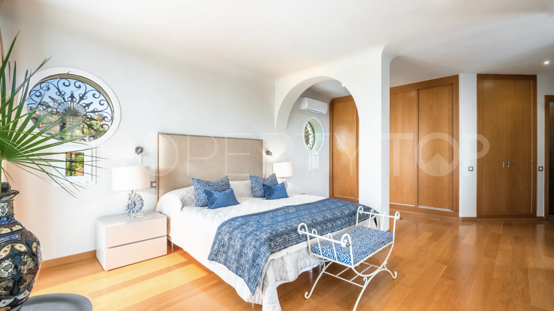 For sale Los Naranjos Golf villa with 4 bedrooms