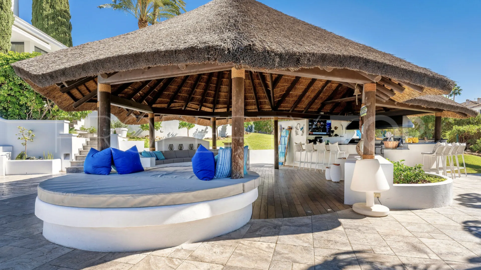 For sale Los Naranjos Golf villa with 4 bedrooms