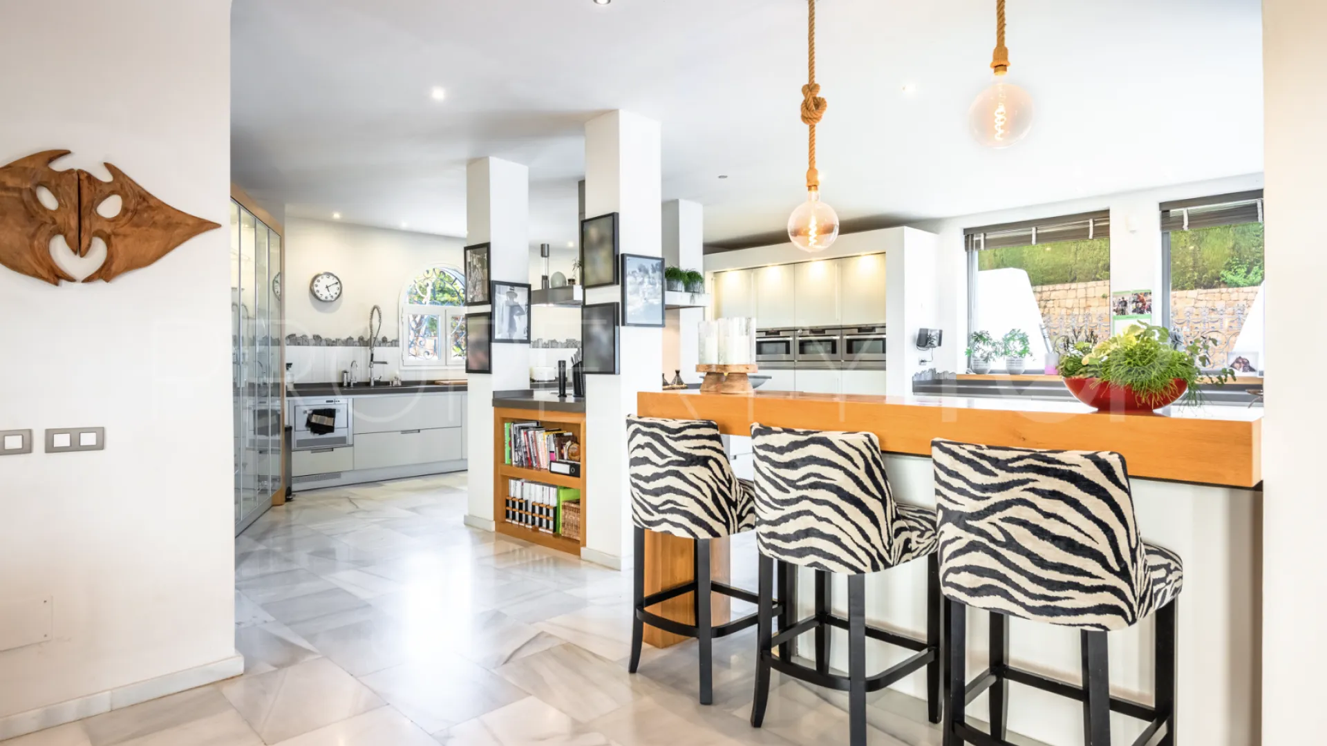 For sale Los Naranjos Golf villa with 4 bedrooms