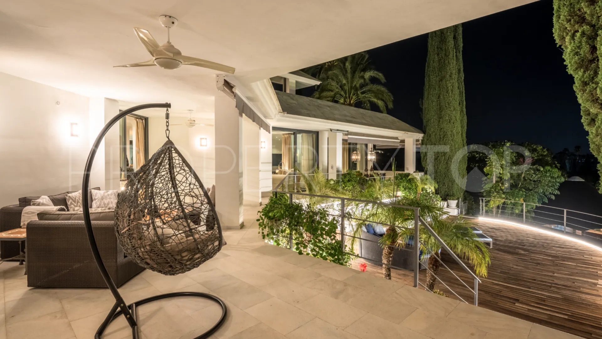 For sale Los Naranjos Golf villa with 4 bedrooms