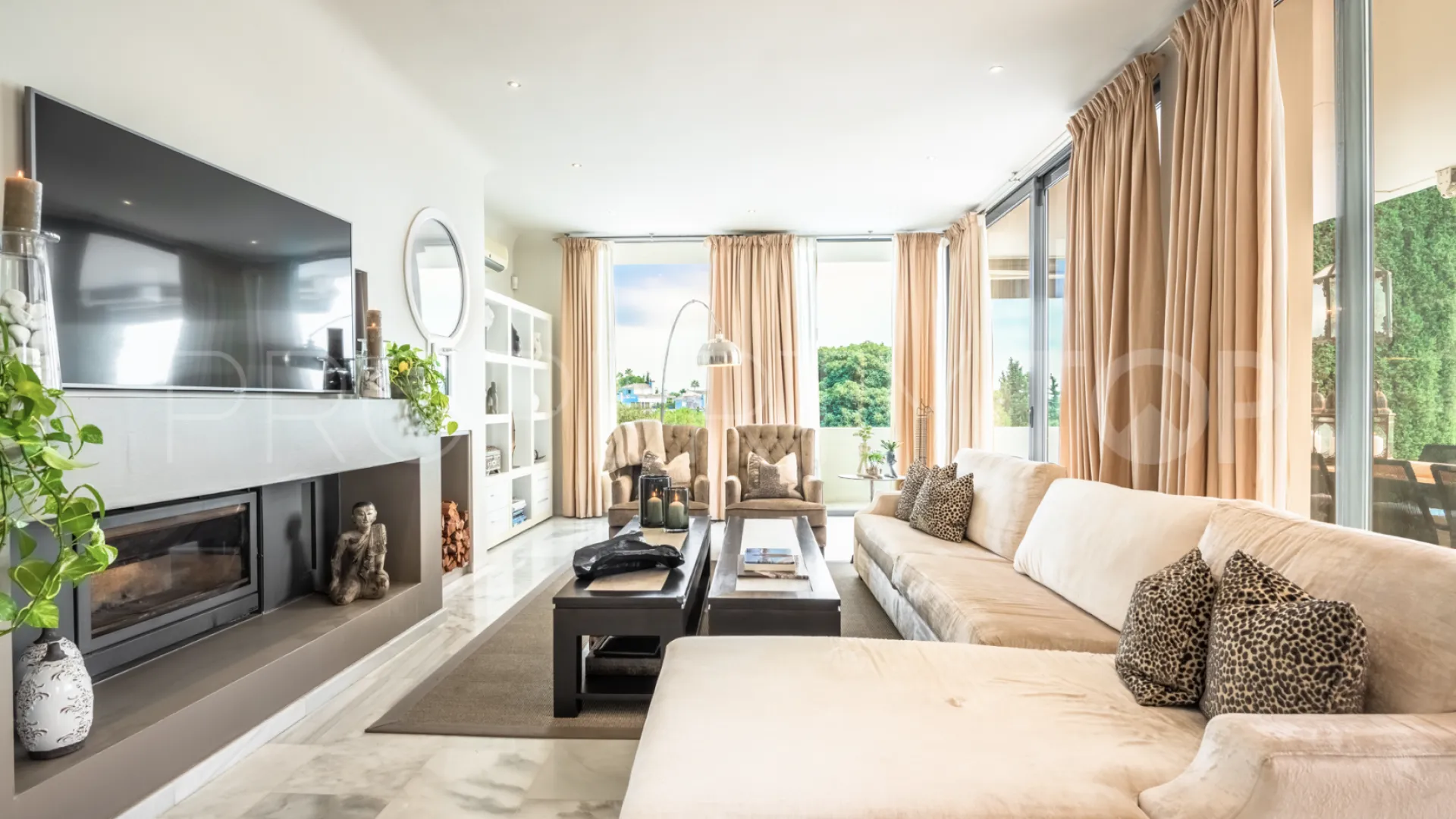 For sale Los Naranjos Golf villa with 4 bedrooms