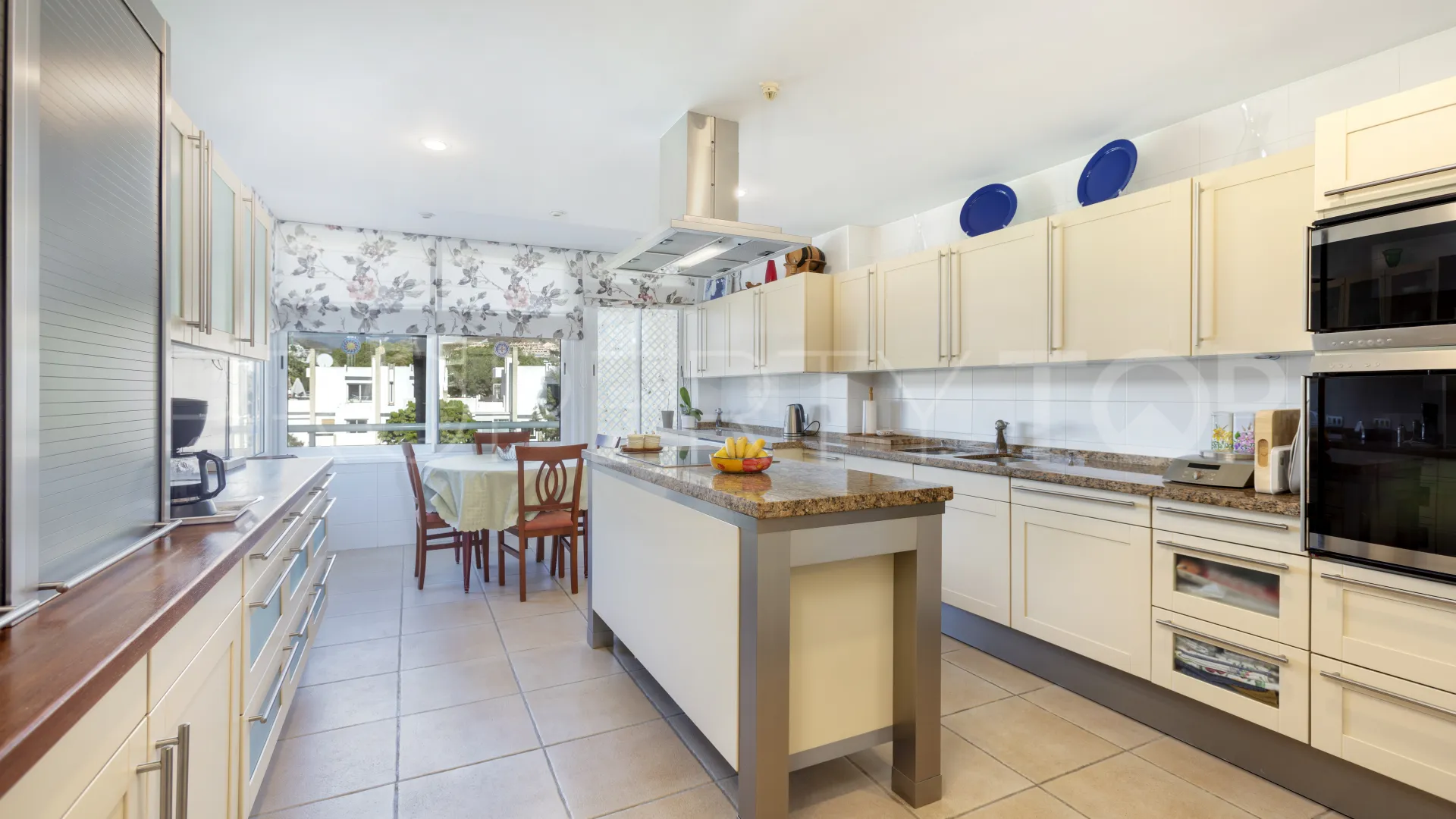 For sale duplex penthouse in Los Granados Golf