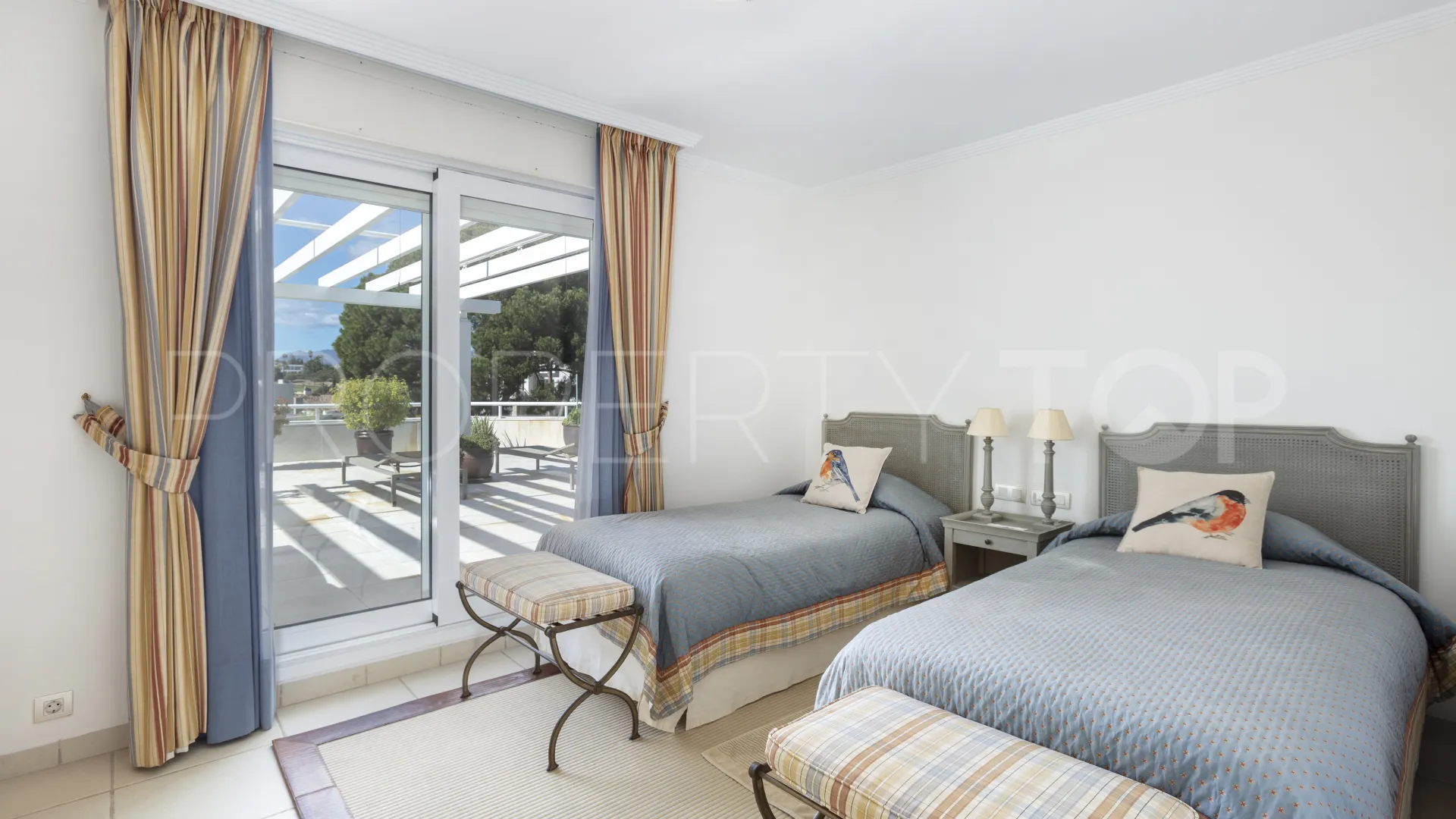 For sale duplex penthouse in Los Granados Golf