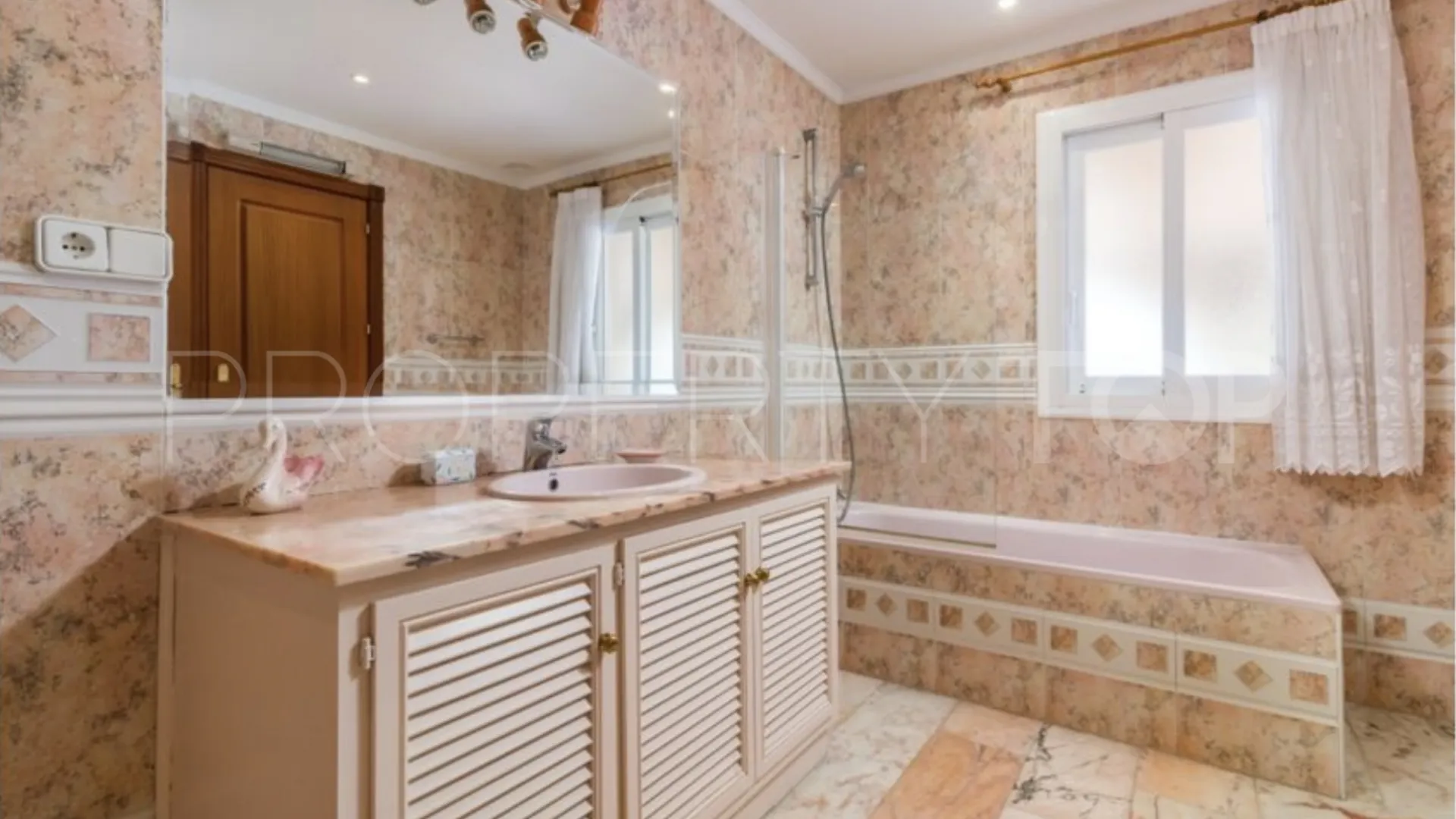 For sale Guadalmina Alta villa with 3 bedrooms