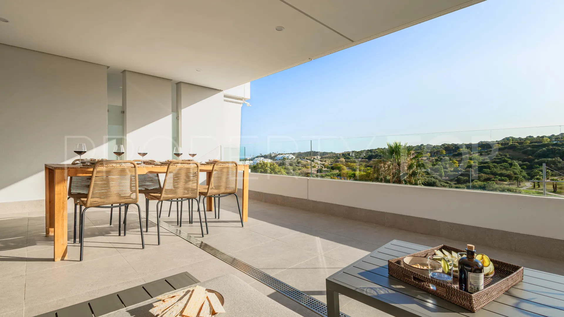 For sale Estepona West 3 bedrooms apartment