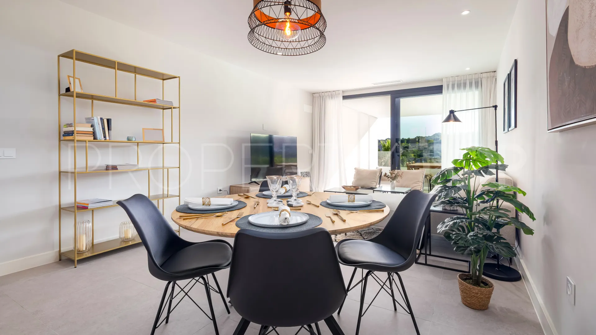 For sale Estepona West 3 bedrooms apartment