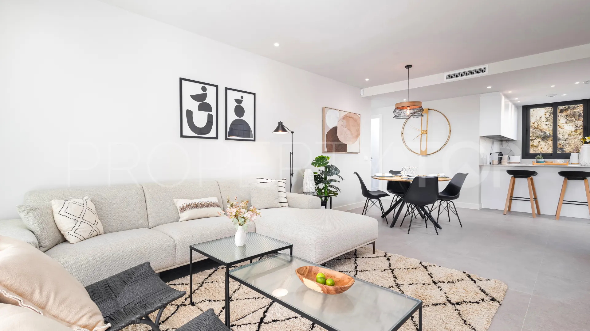 For sale Estepona West 3 bedrooms apartment