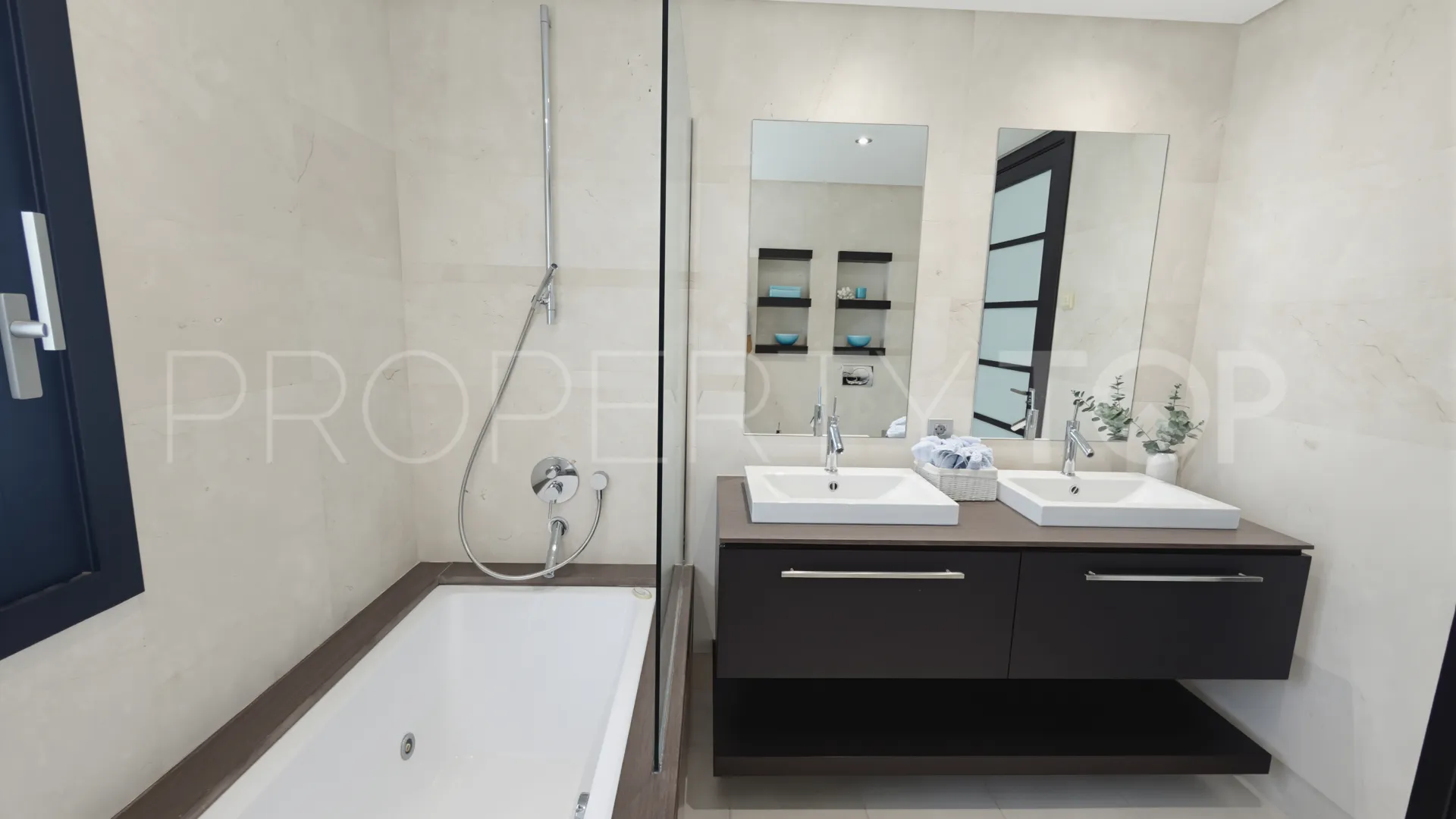 For sale Hacienda de Valderrama 2 bedrooms duplex penthouse