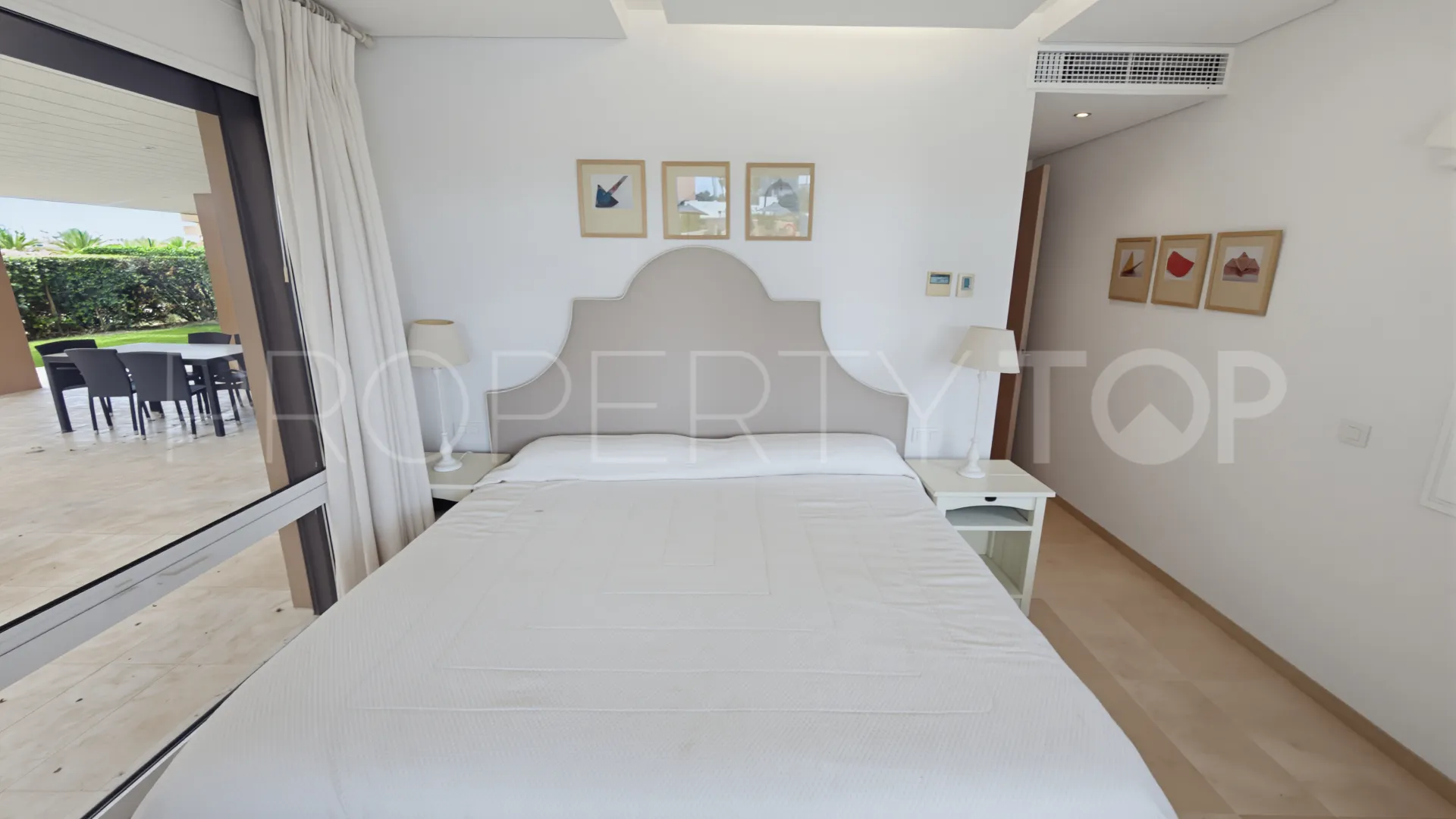 For sale ground floor apartment in Ribera del Marlin