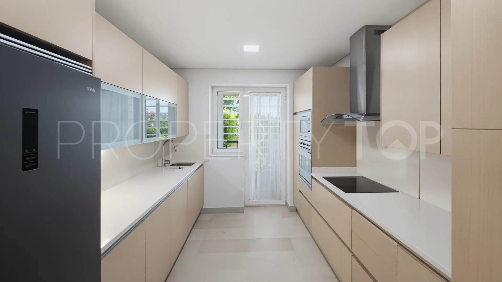 For sale ground floor apartment in Ribera del Marlin