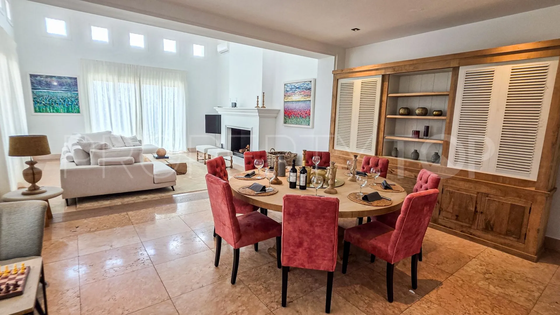 For sale villa with 5 bedrooms in Zona M