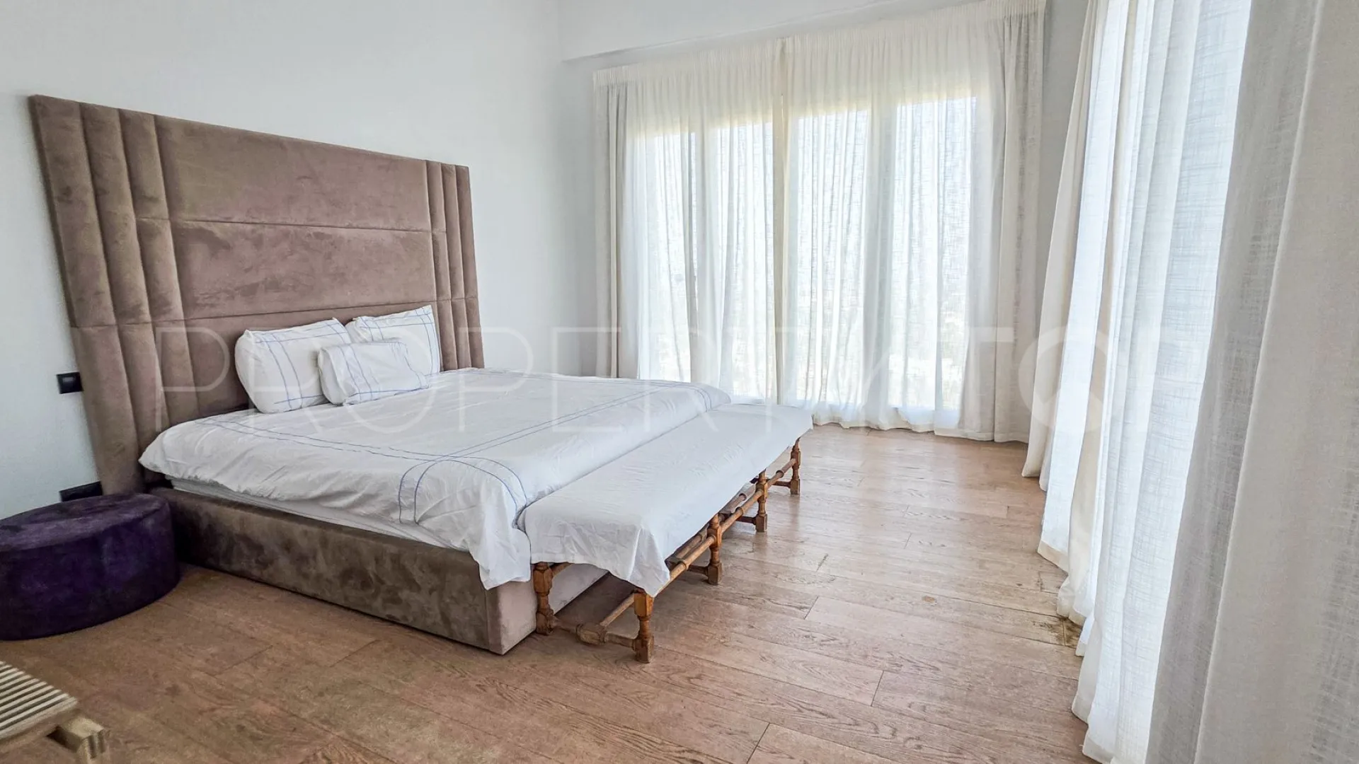 For sale villa with 5 bedrooms in Zona M