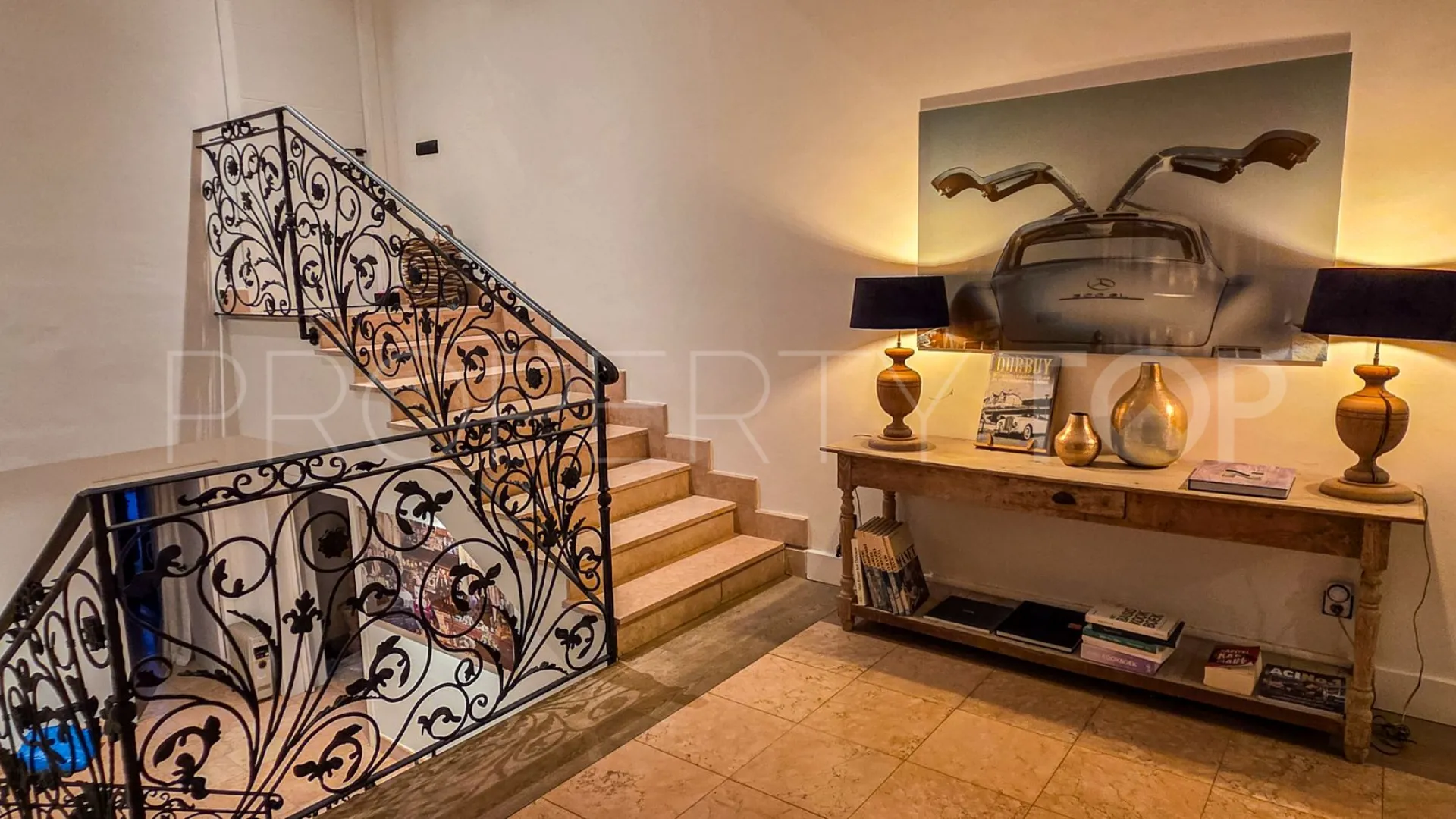 For sale villa with 5 bedrooms in Zona M