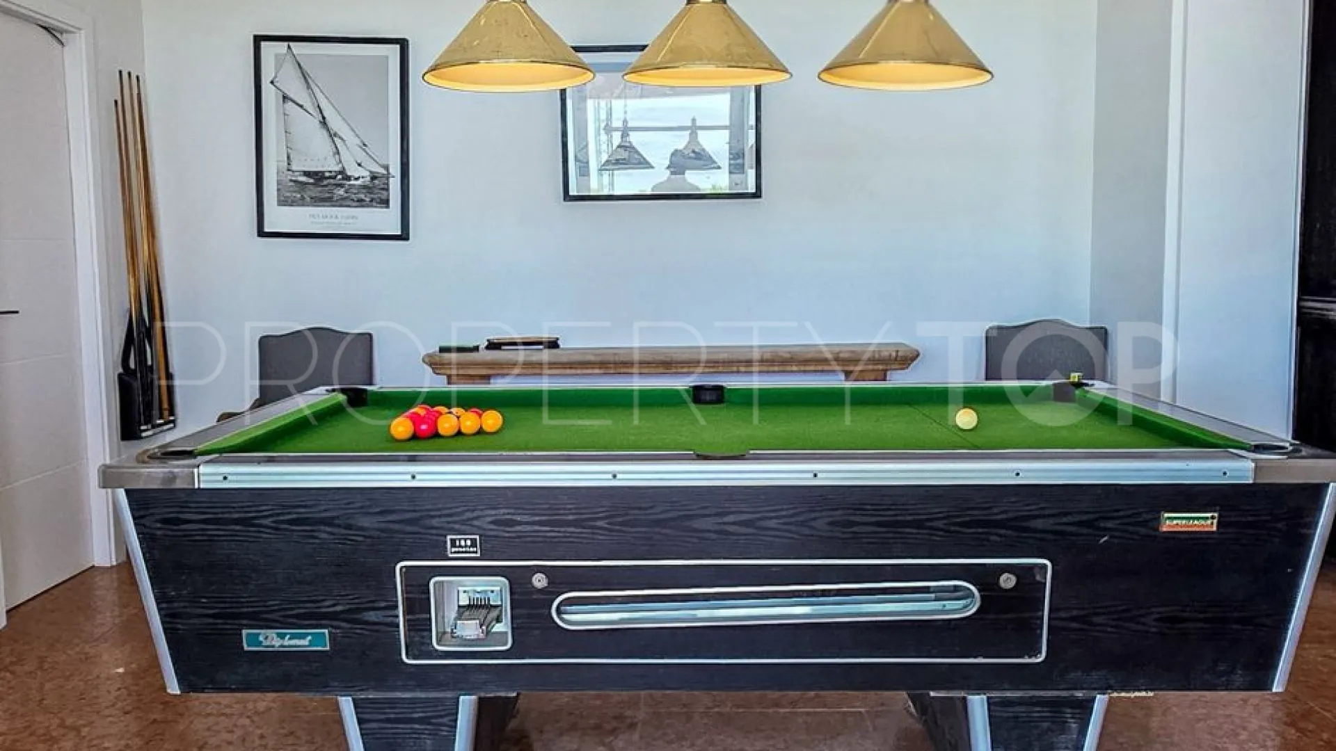 For sale villa with 5 bedrooms in Zona M