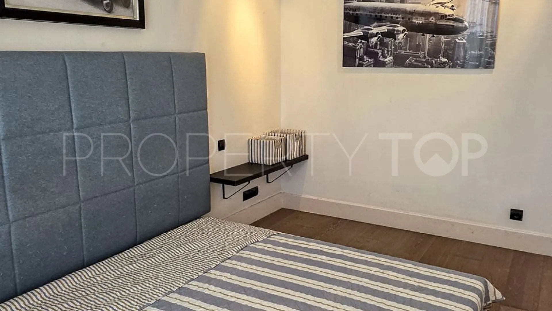 For sale villa with 5 bedrooms in Zona M