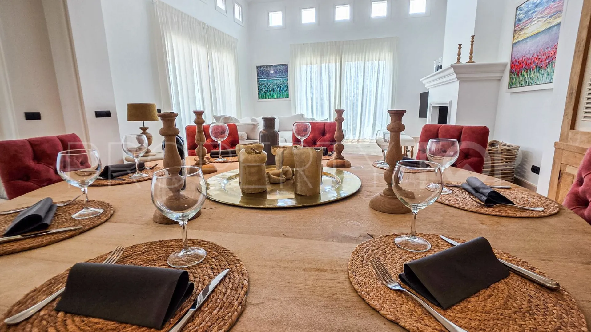 For sale villa with 5 bedrooms in Zona M