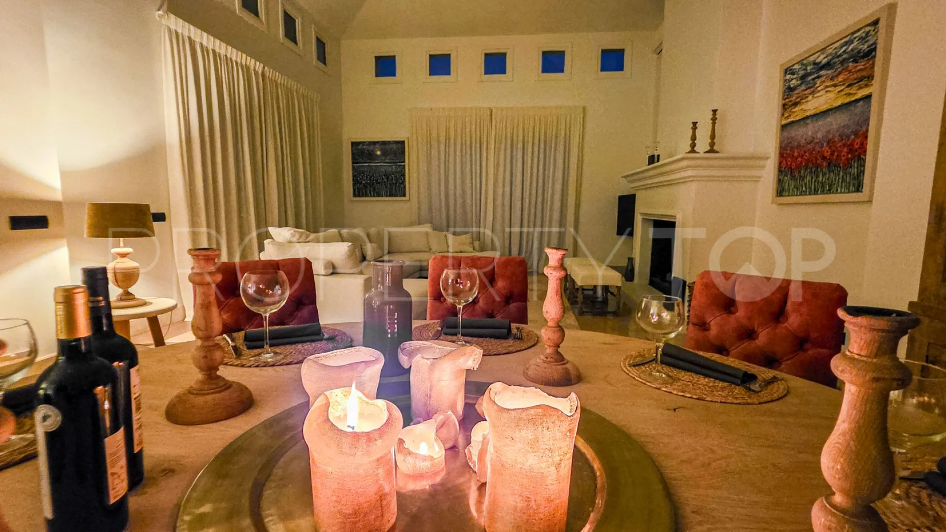 For sale villa with 5 bedrooms in Zona M
