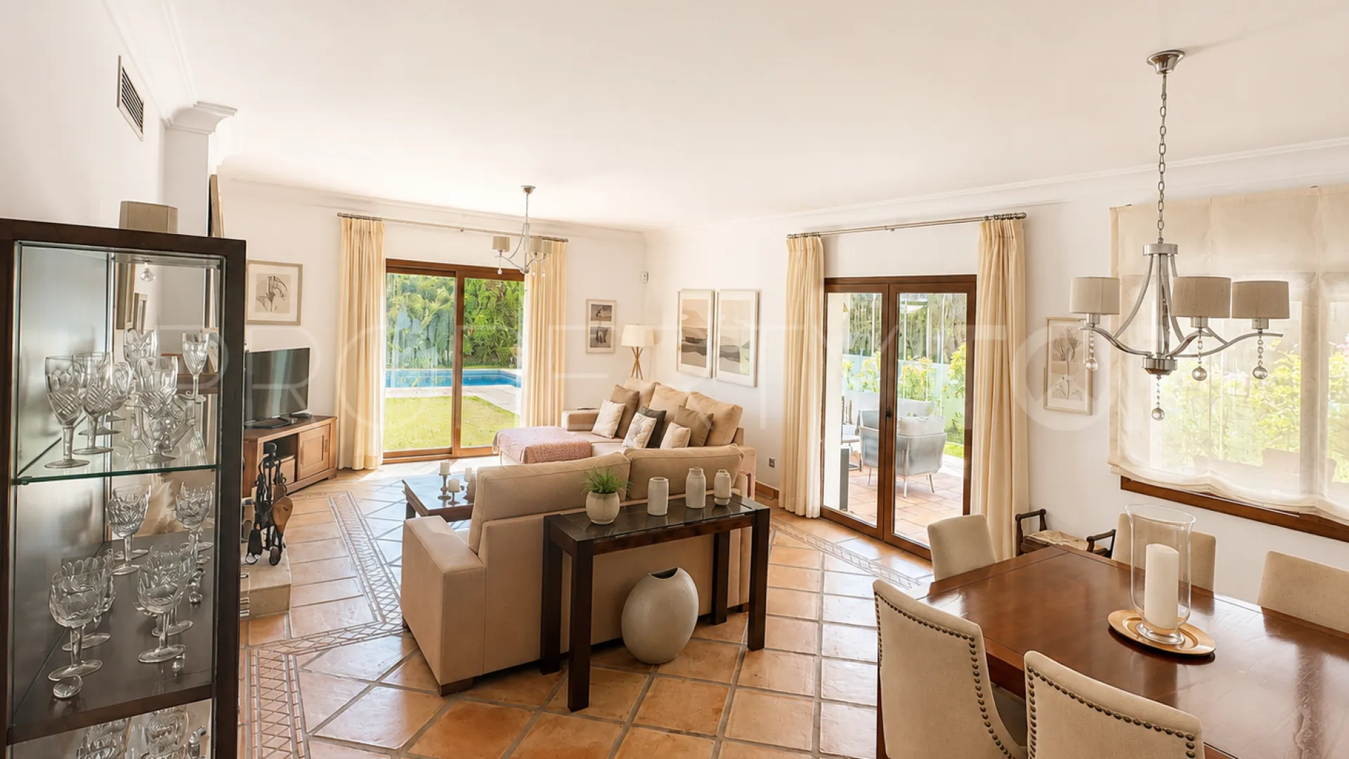 Villa con 4 dormitorios en venta en Sotogrande Costa