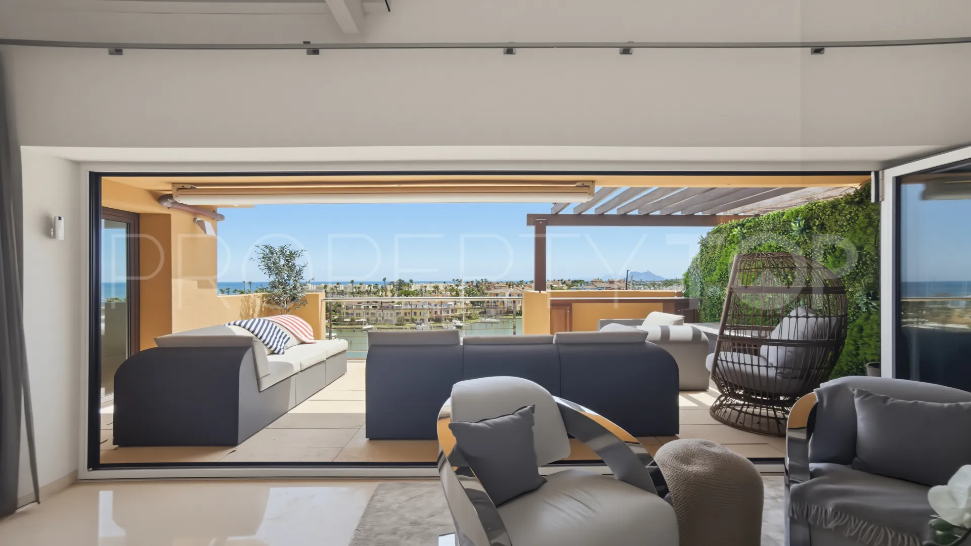 3 bedrooms penthouse for sale in Ribera del Marlin