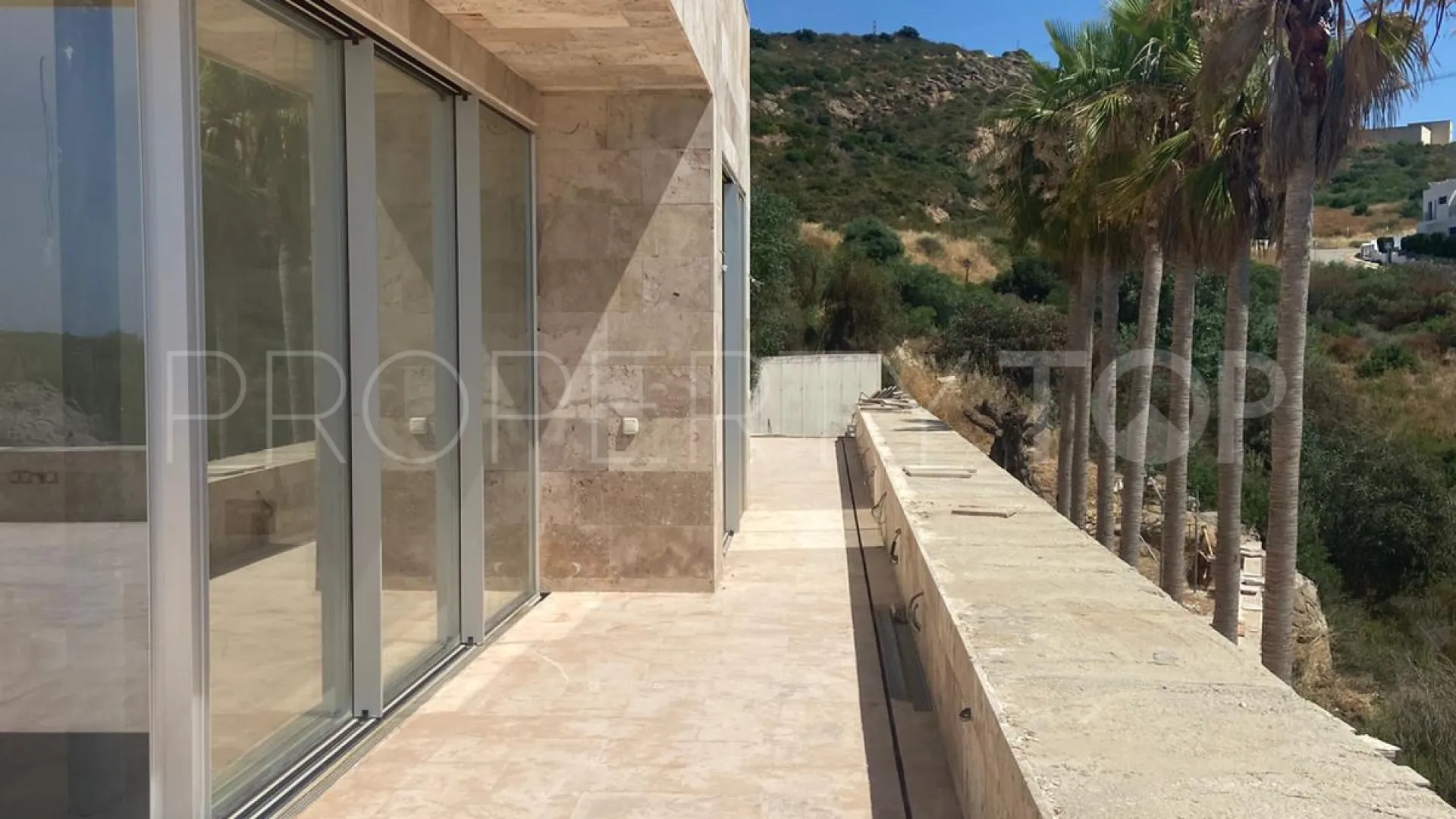 4 bedrooms villa for sale in San Roque