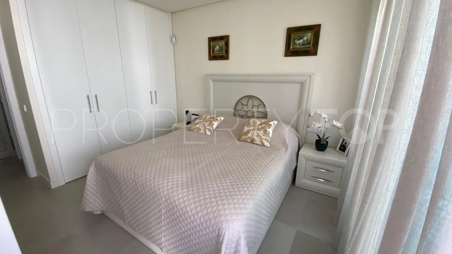 Town house for sale in La Reserva