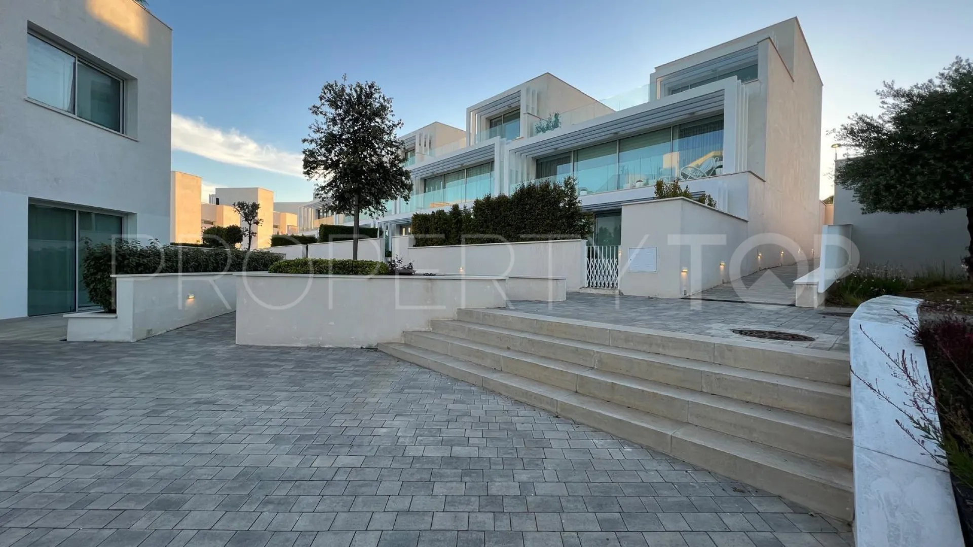 Town house for sale in La Reserva