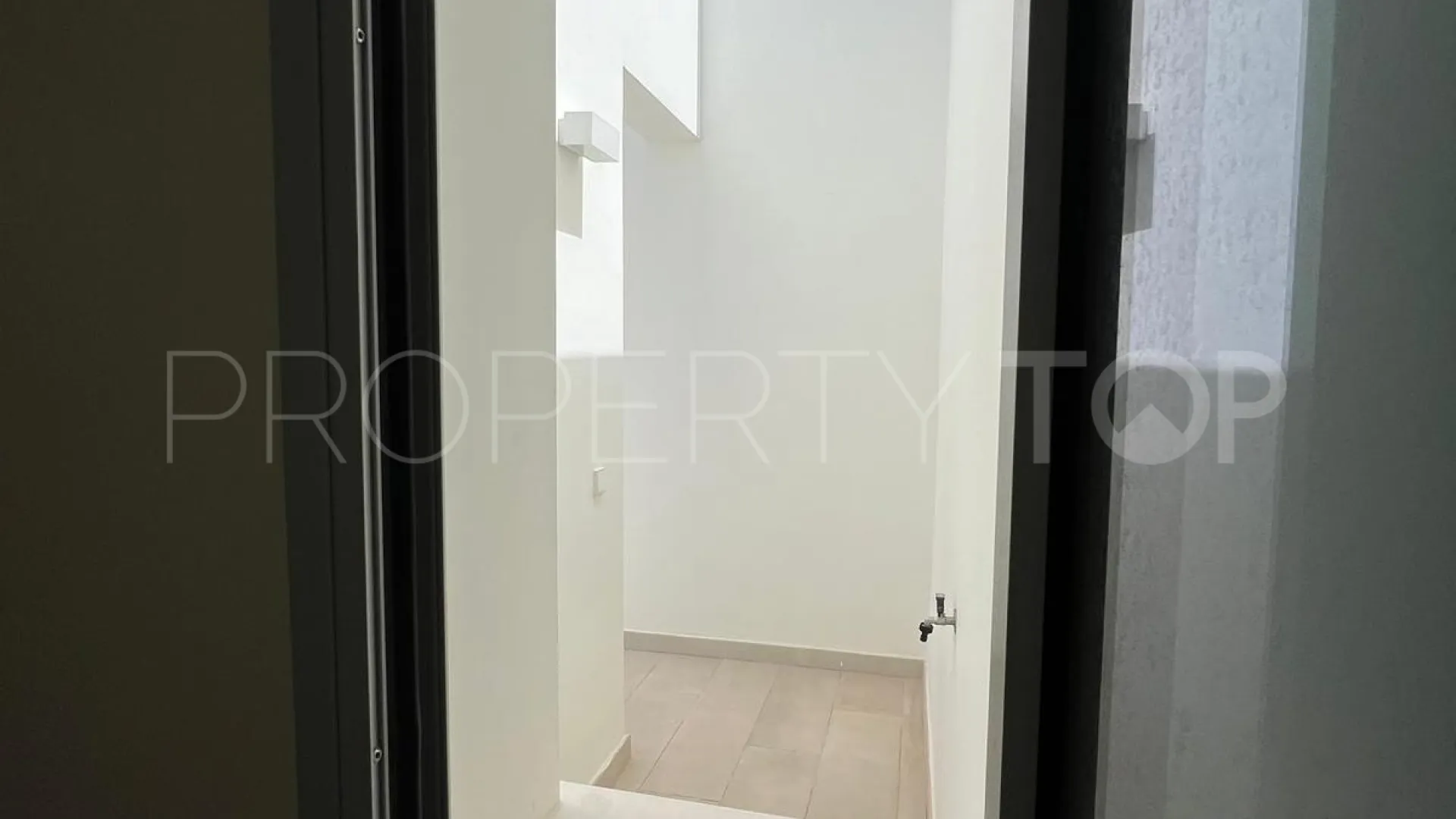 Town house for sale in La Reserva