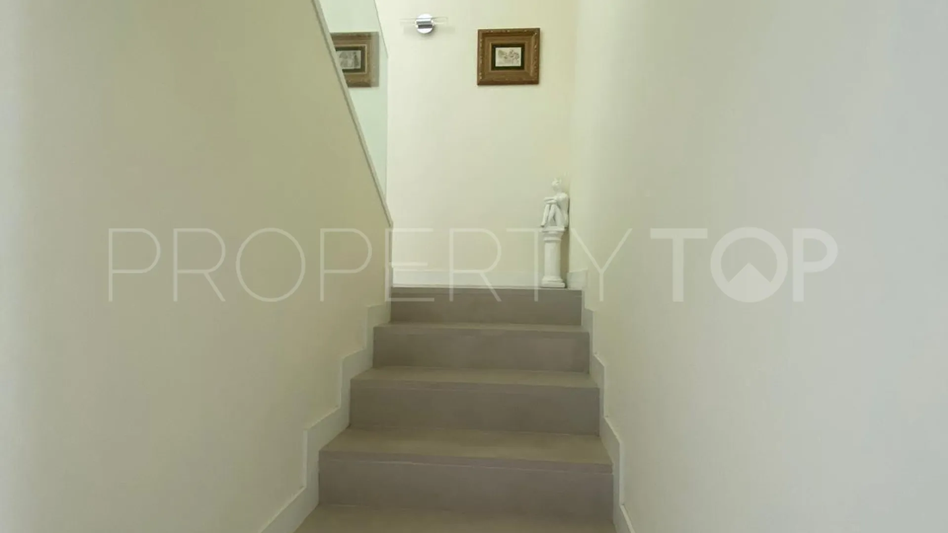 Town house for sale in La Reserva