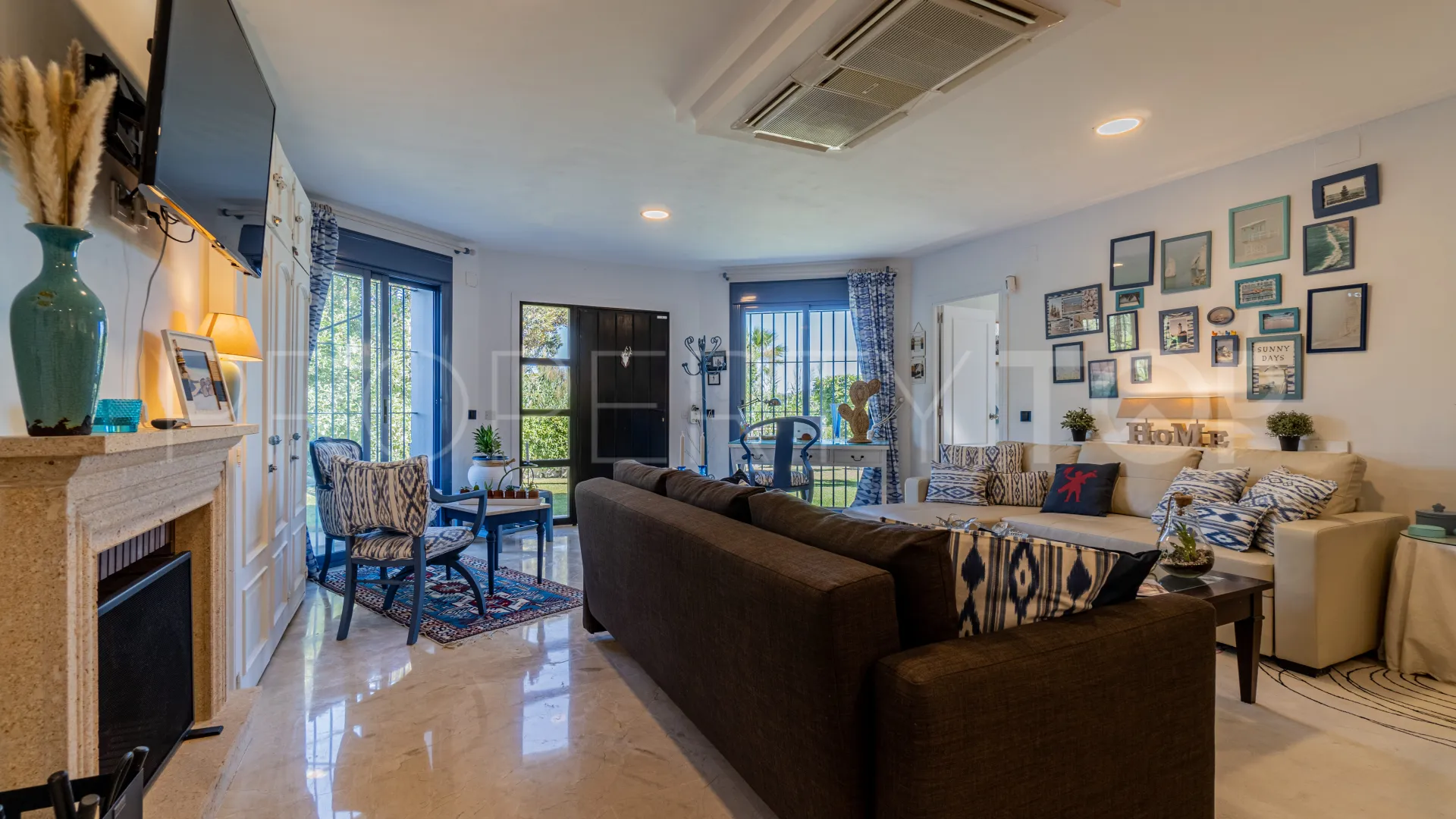 Villa for sale in Zona B with 6 bedrooms