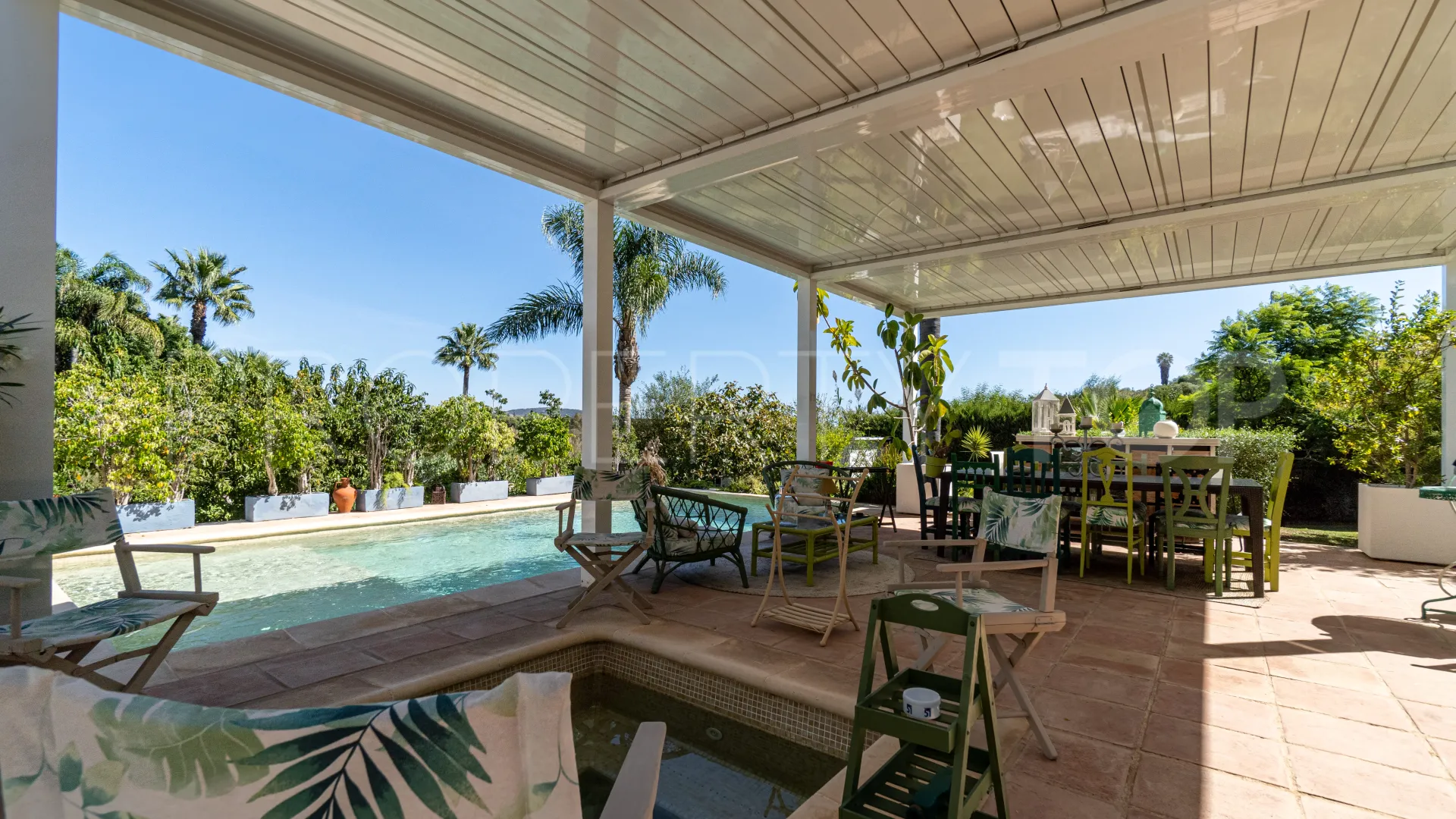 Villa for sale in Zona B with 6 bedrooms