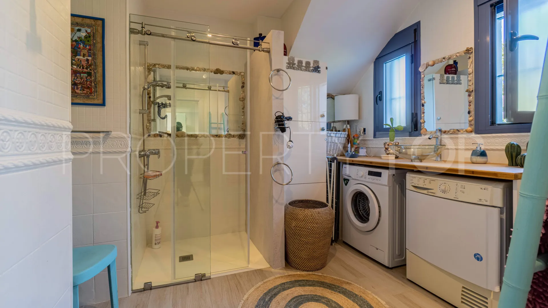 Villa for sale in Zona B with 6 bedrooms