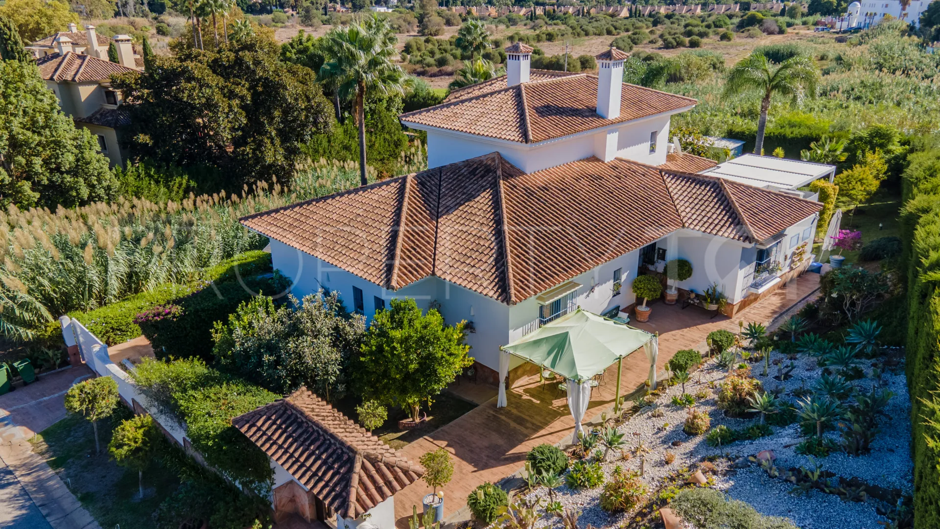 Villa for sale in Zona B with 6 bedrooms