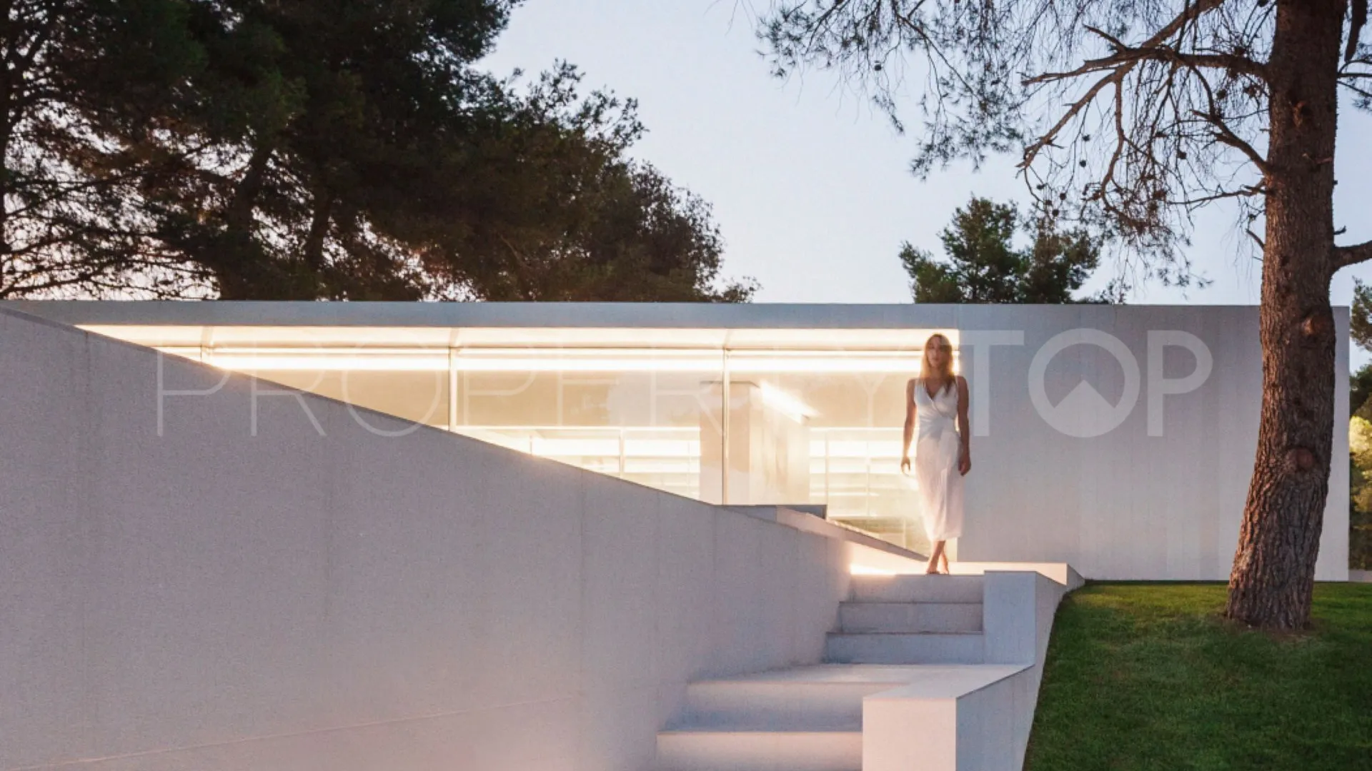 8 bedrooms villa for sale in Los Altos de Valderrama