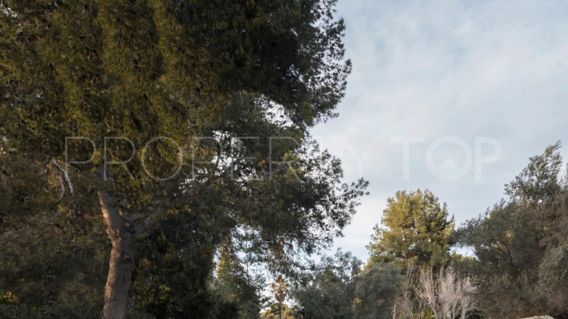 8 bedrooms villa for sale in Los Altos de Valderrama