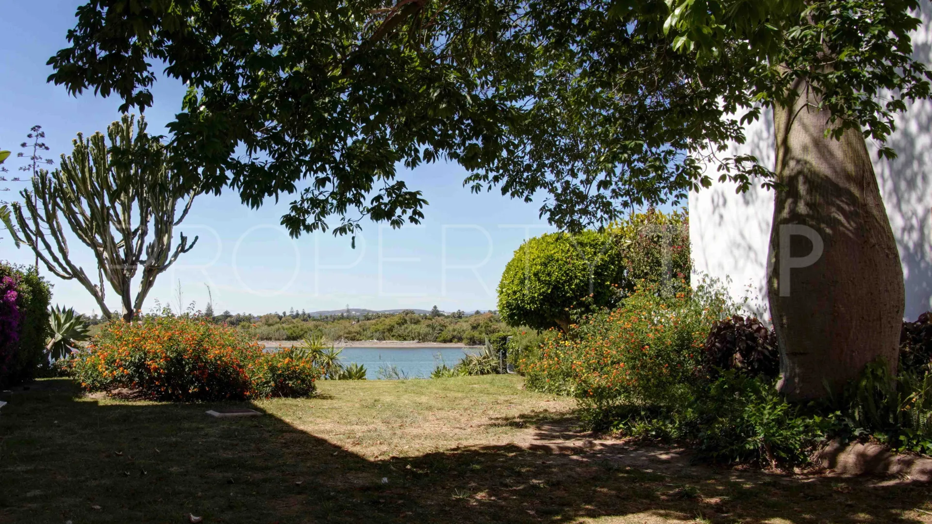 For sale town house in Ribera del Rio with 2 bedrooms
