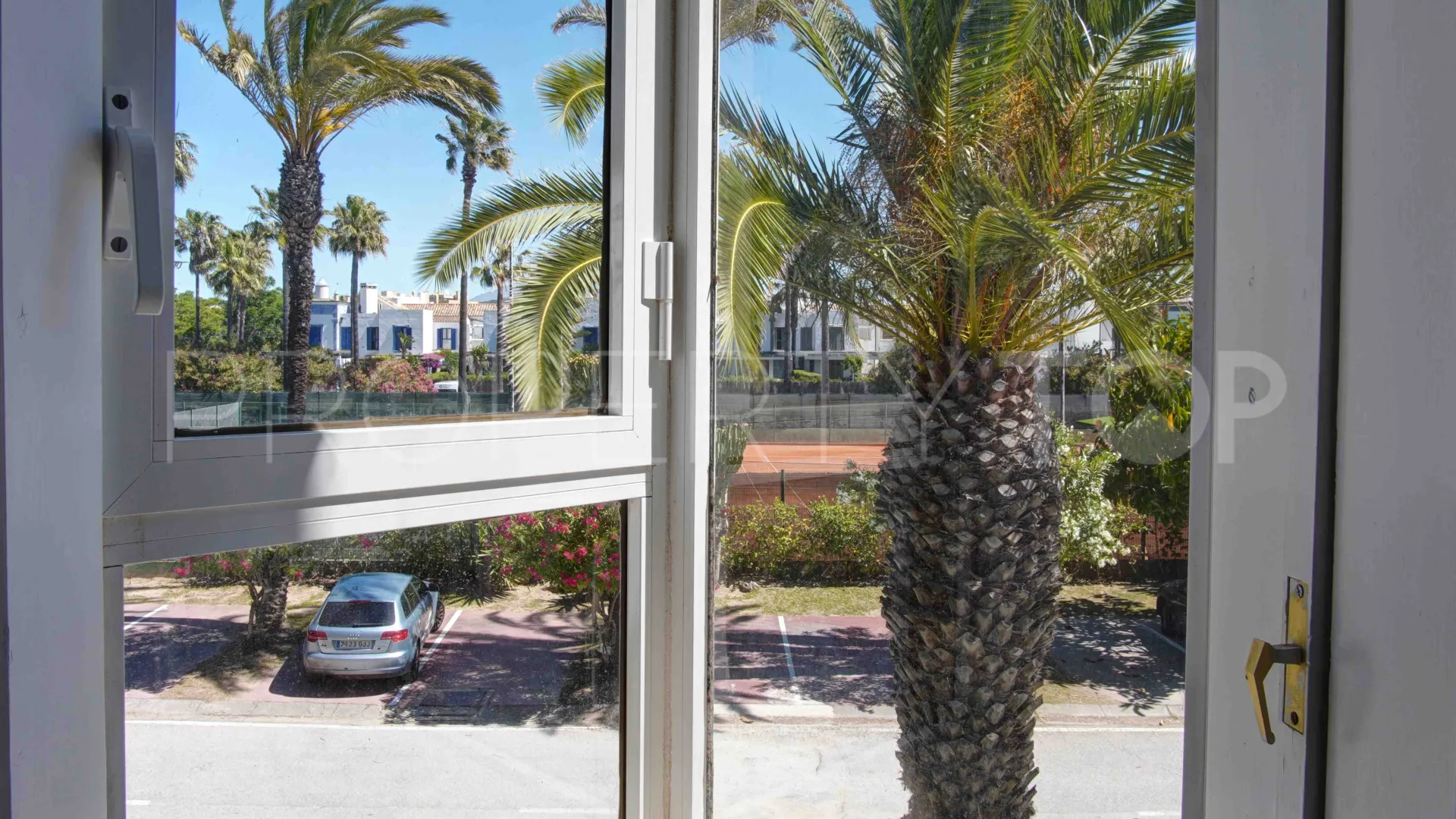 For sale town house in Ribera del Rio with 2 bedrooms