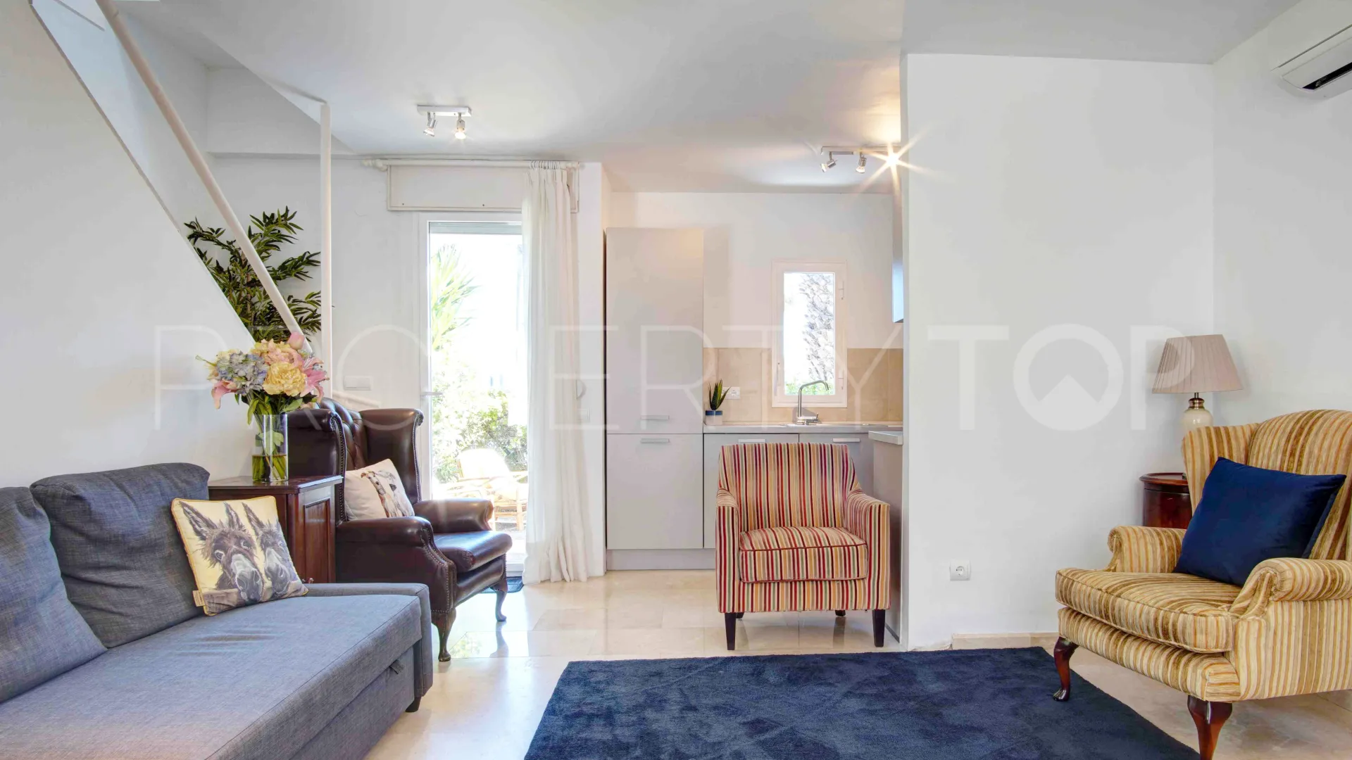 For sale town house in Ribera del Rio with 2 bedrooms