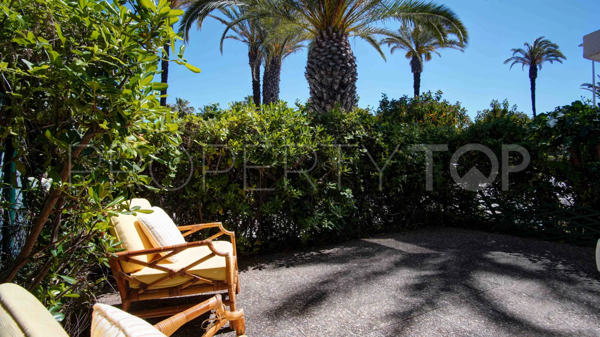 For sale town house in Ribera del Rio with 2 bedrooms
