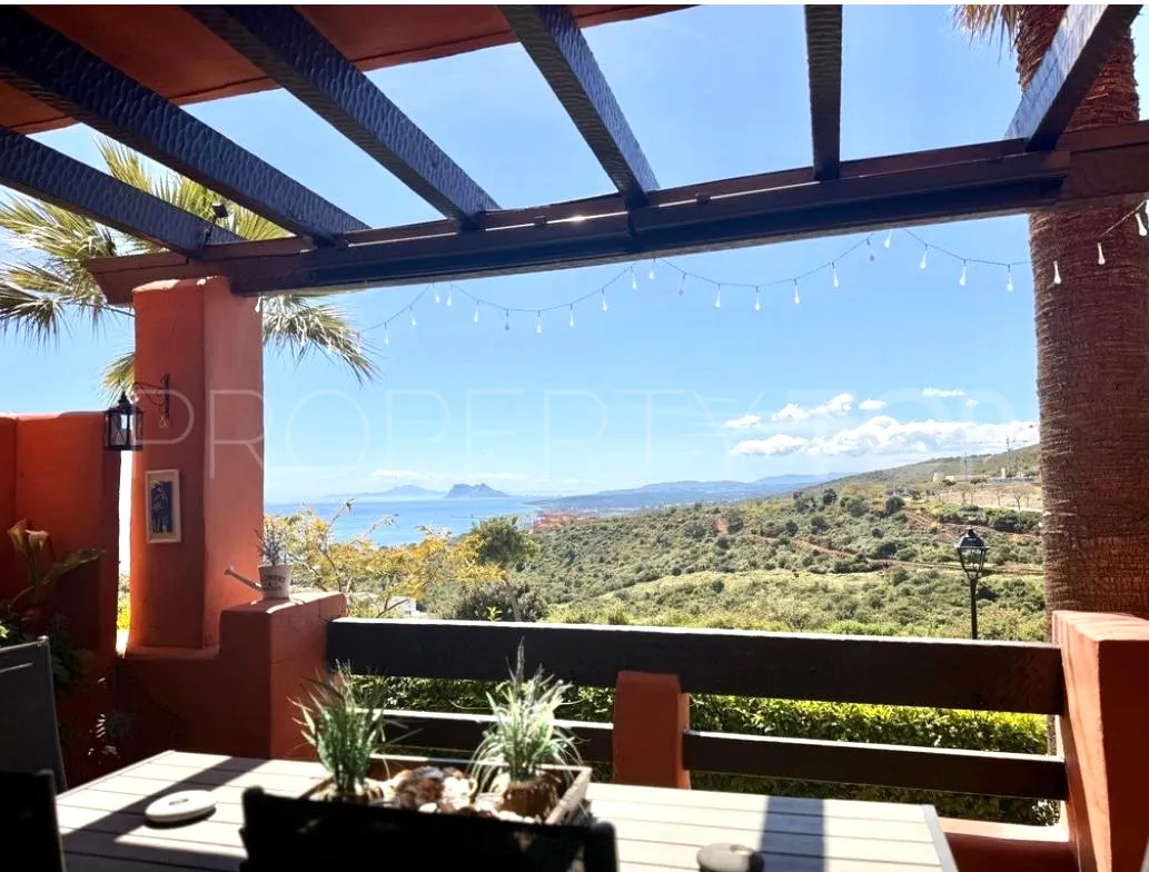 Bahia de las Rocas semi detached house for sale