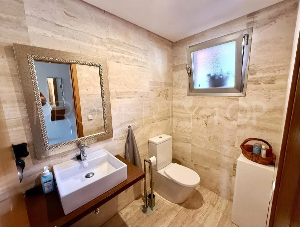 Bahia de las Rocas semi detached house for sale
