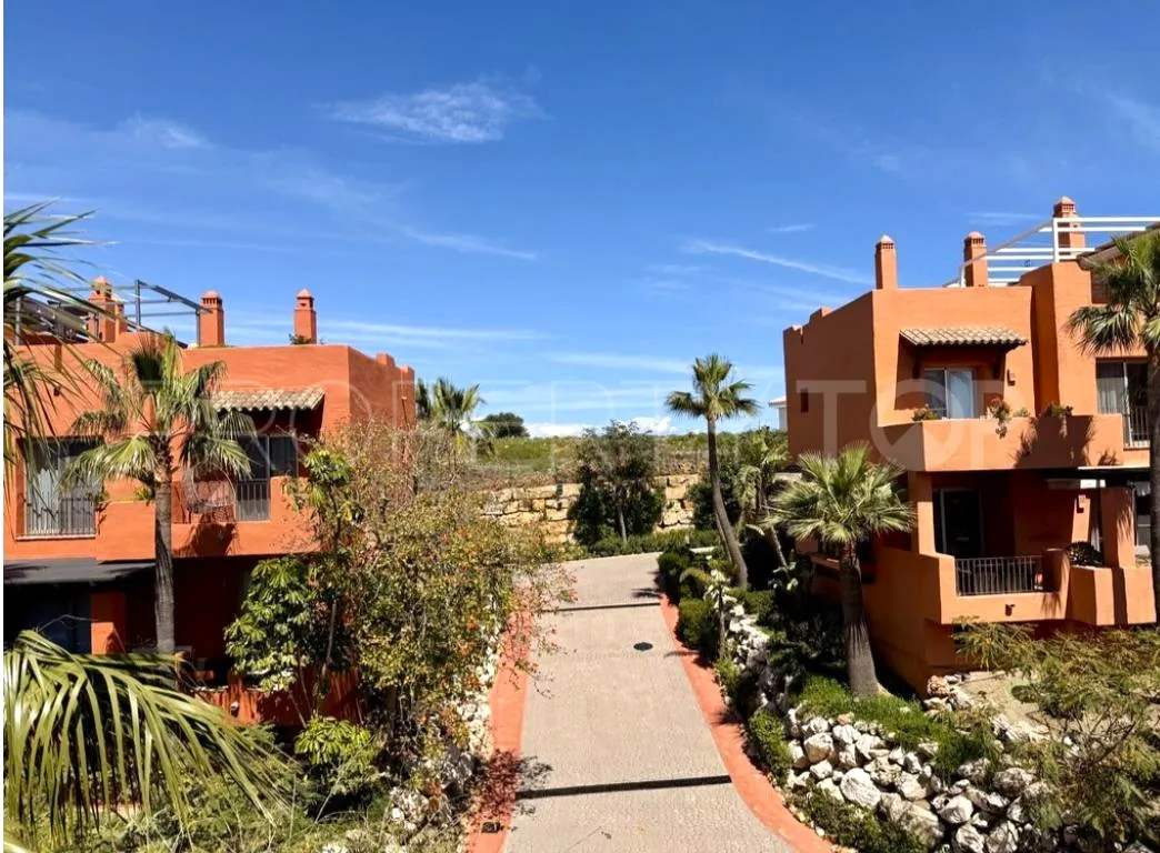 Bahia de las Rocas semi detached house for sale