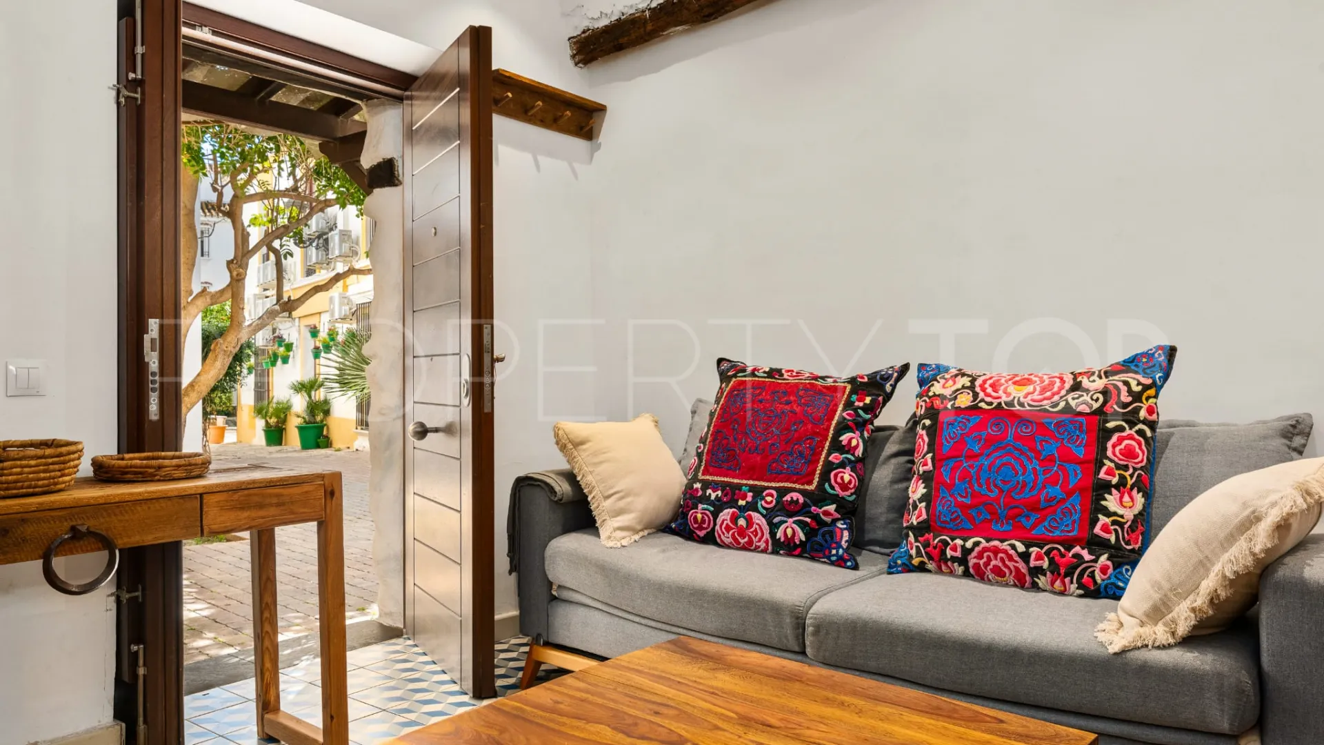 2 bedrooms Estepona Old Town semi detached house for sale
