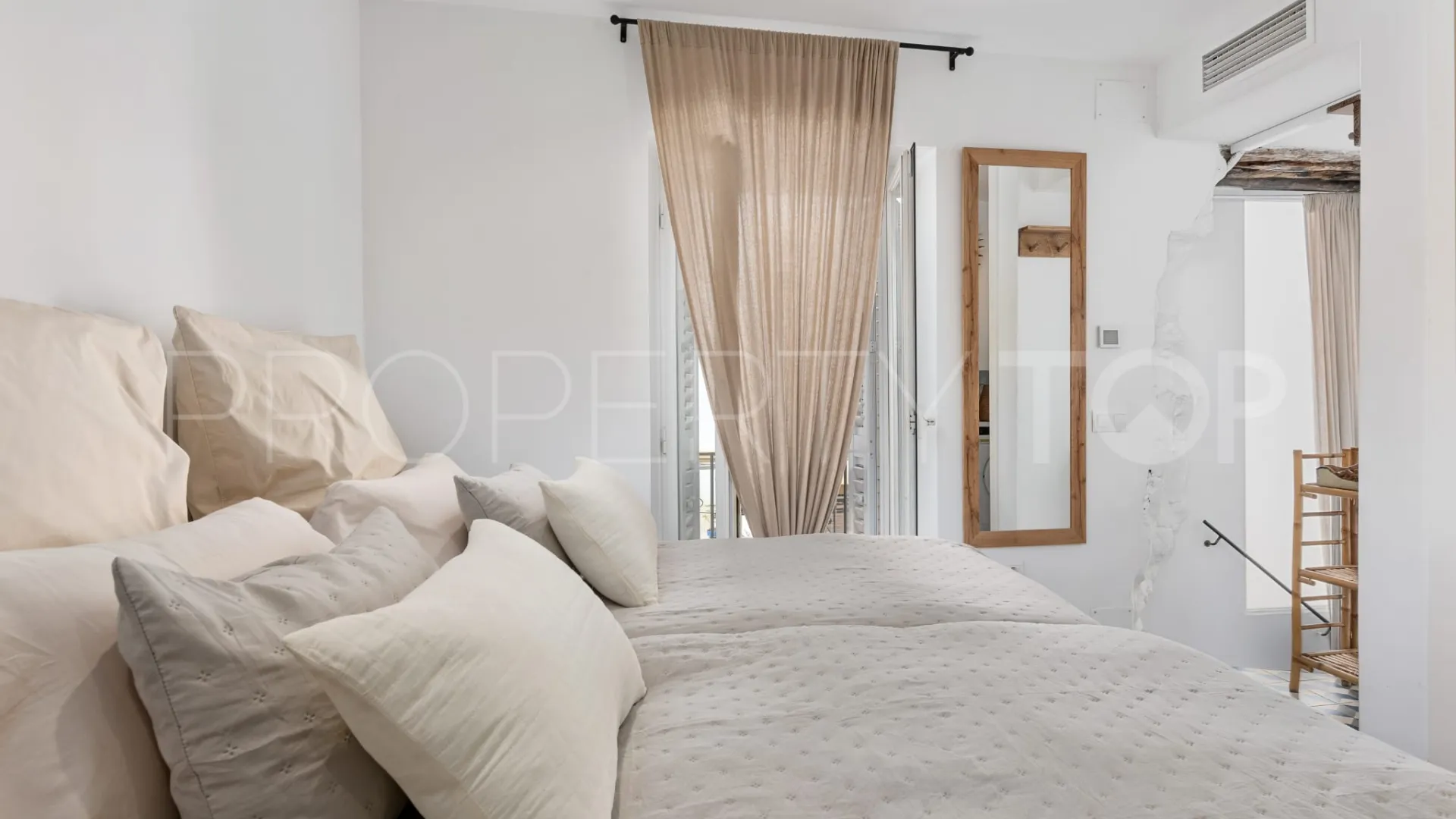 2 bedrooms Estepona Old Town semi detached house for sale