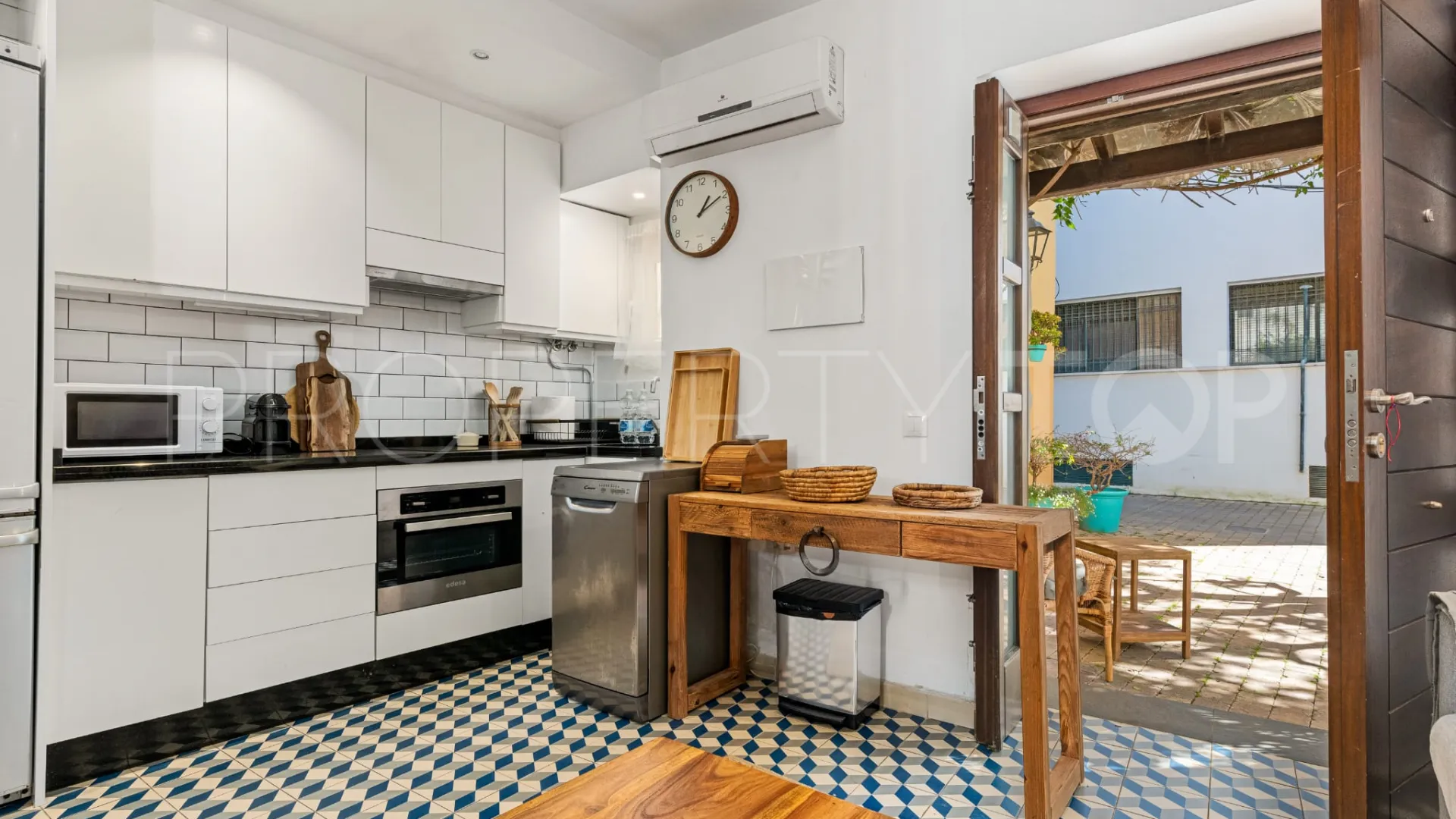 2 bedrooms Estepona Old Town semi detached house for sale