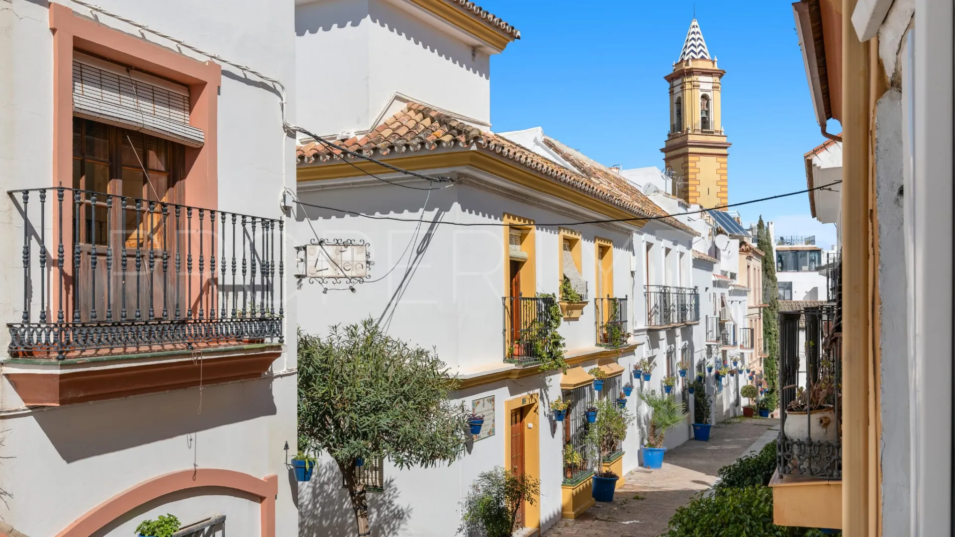 2 bedrooms Estepona Old Town semi detached house for sale