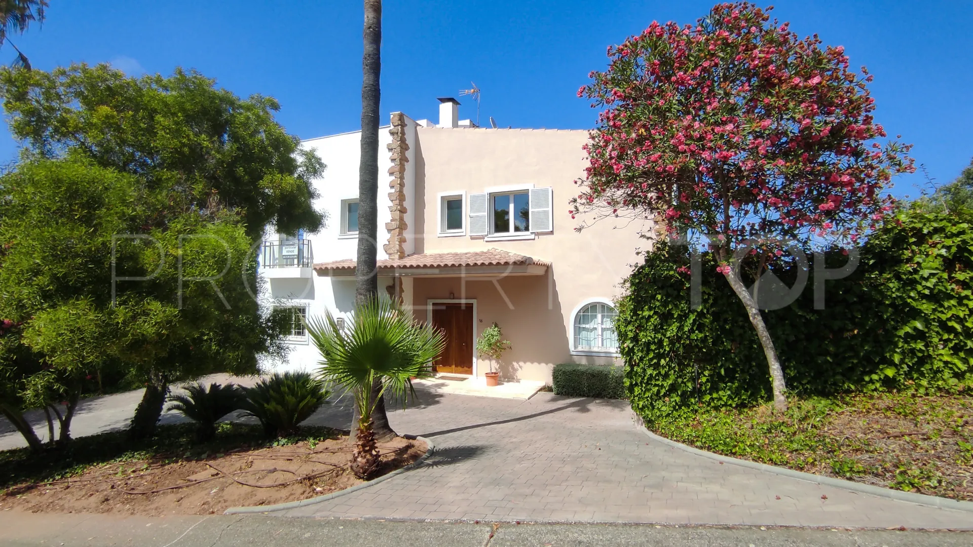 For sale villa in Sotogrande Alto with 7 bedrooms