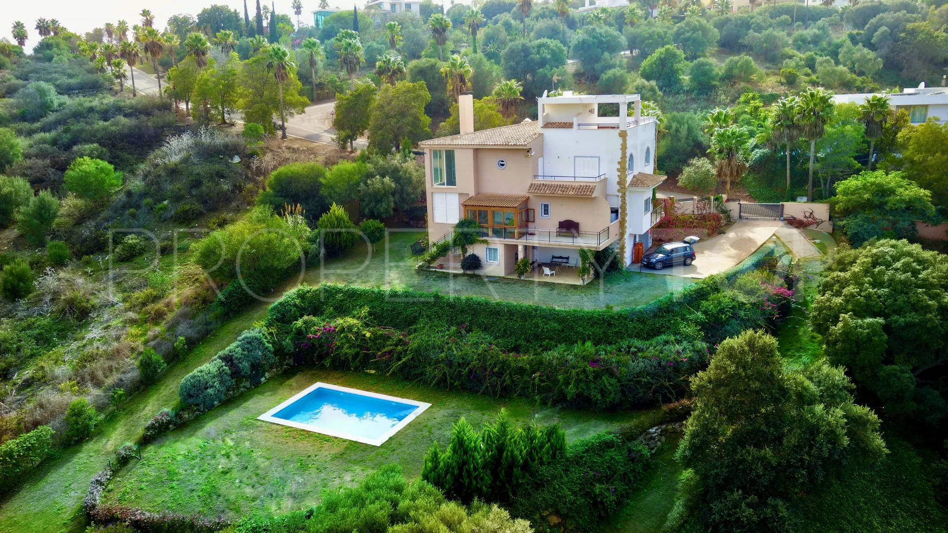 For sale villa in Sotogrande Alto with 7 bedrooms