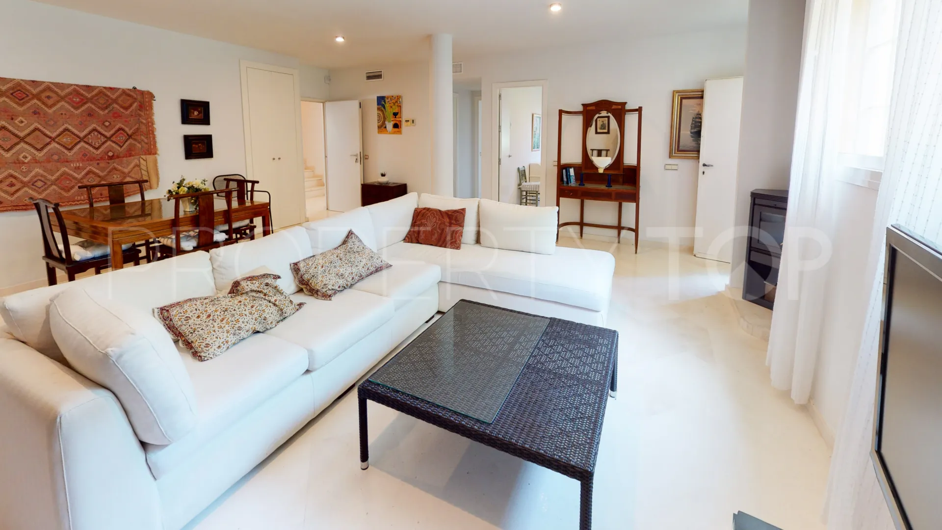 For sale villa in Sotogrande Alto with 7 bedrooms