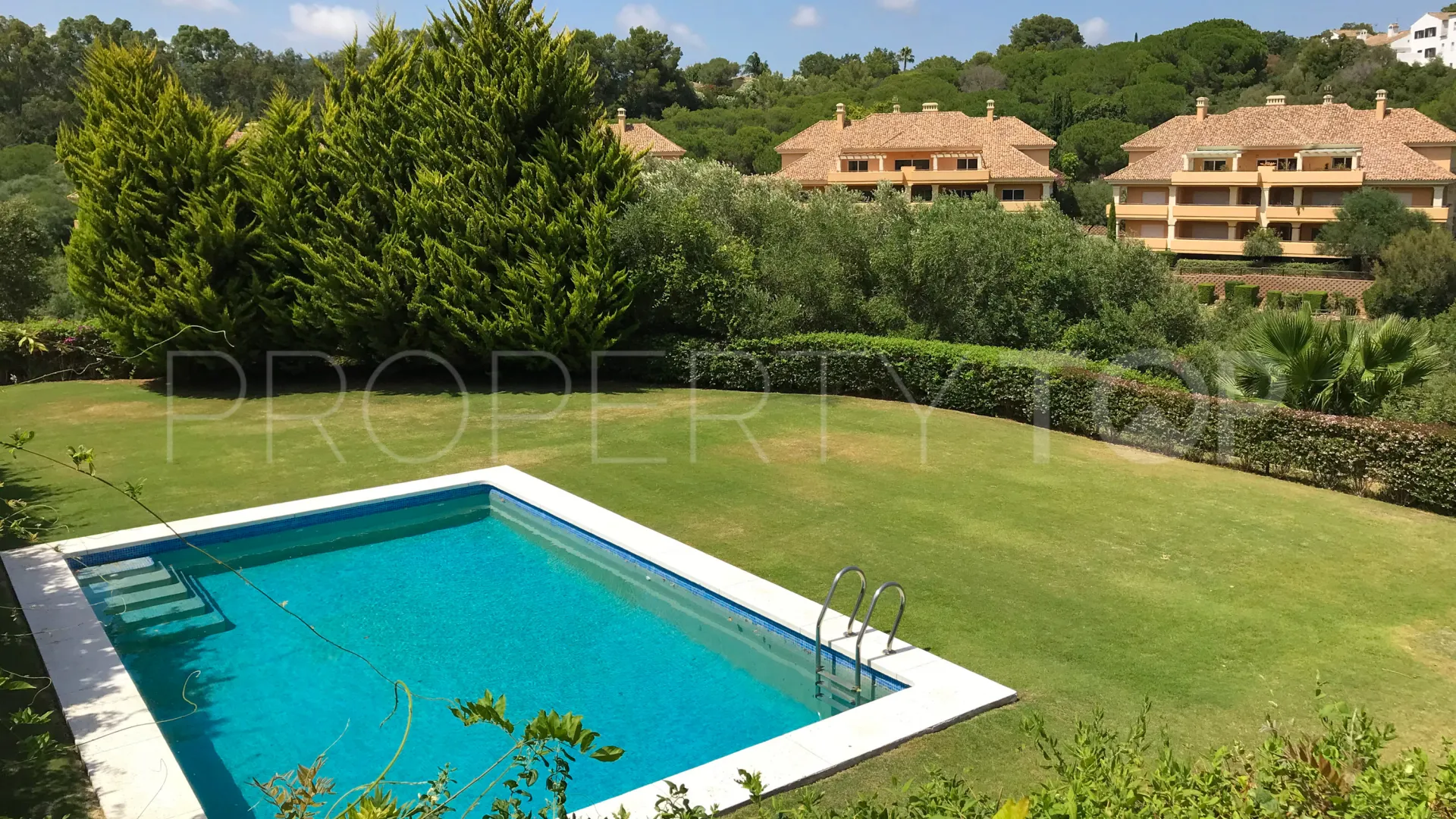 For sale villa in Sotogrande Alto with 7 bedrooms